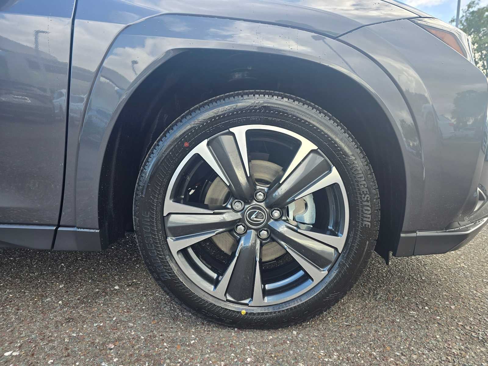 2026 Lexus UX 300h Premium