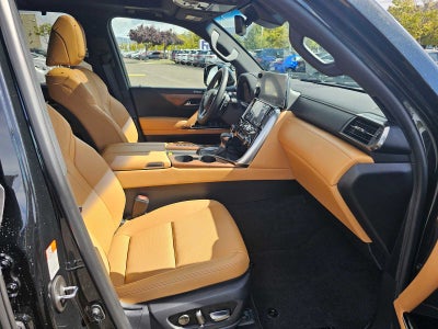 2025 Lexus LX Premium