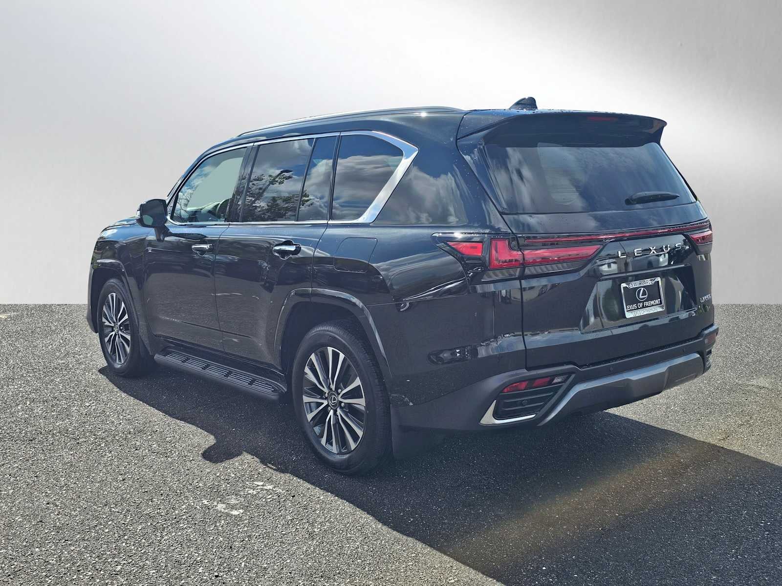 2025 Lexus LX Premium