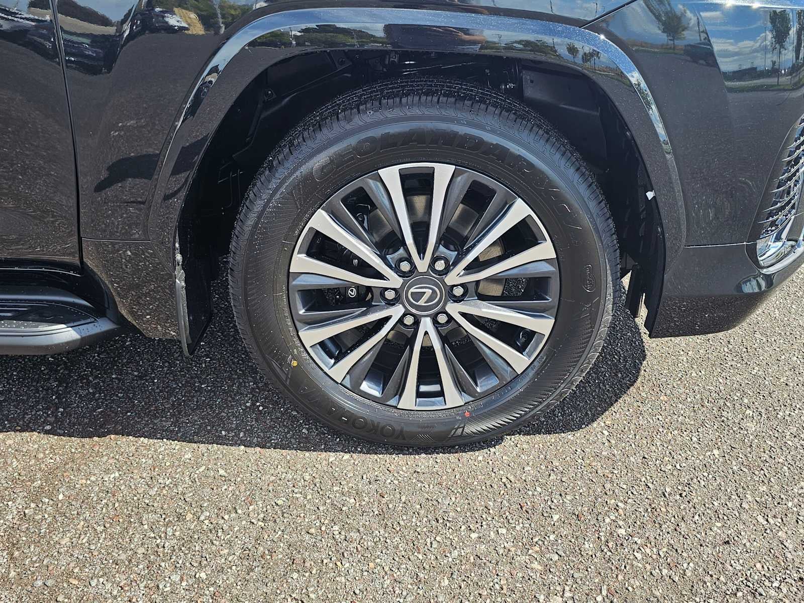 2025 Lexus LX Premium