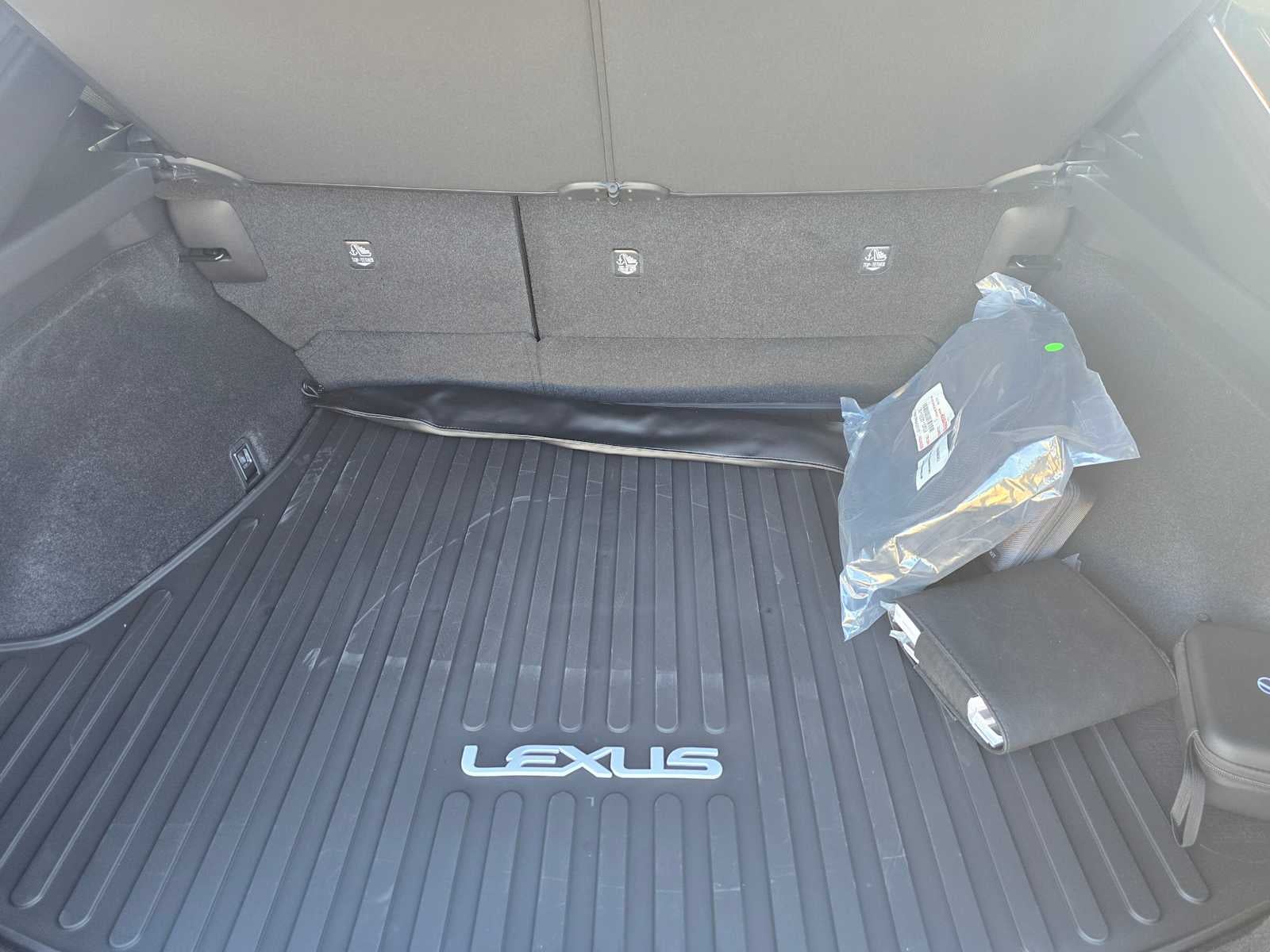 2026 Lexus RZ 450e PREMIUM AWD