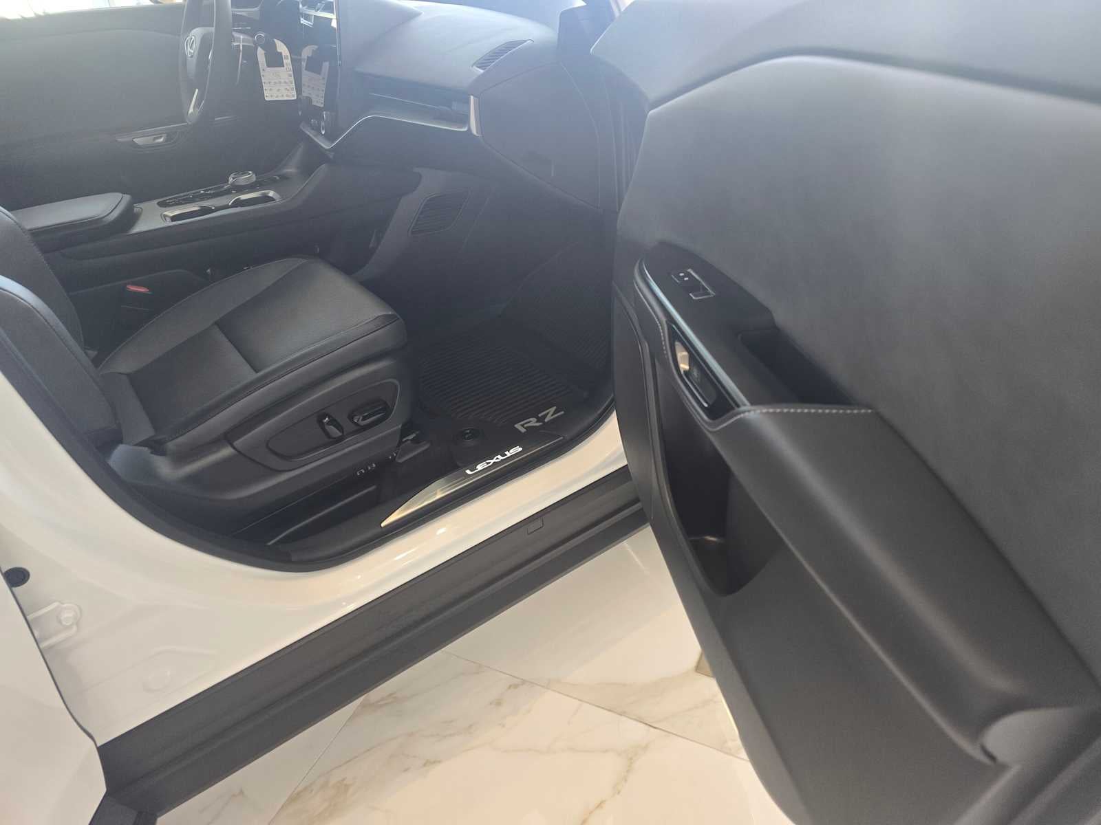 2026 Lexus RZ 350e RZ 350e