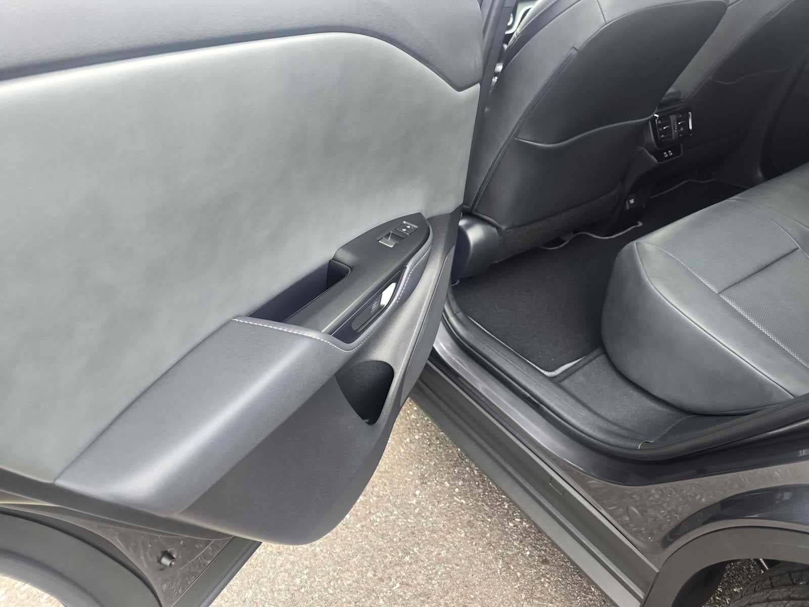 2026 Lexus RZ 350e PREMIUM