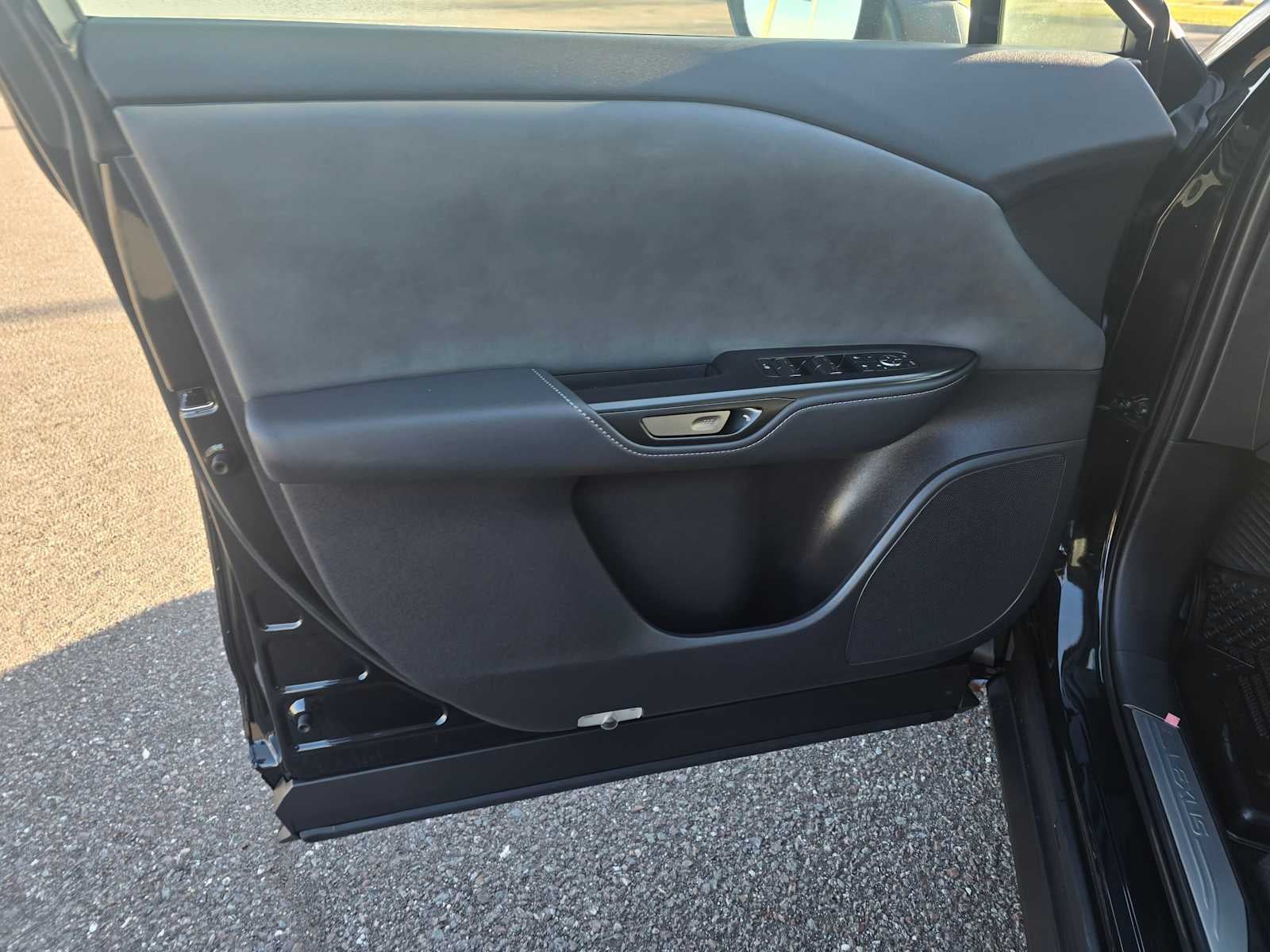 2026 Lexus RZ 350e PREMIUM