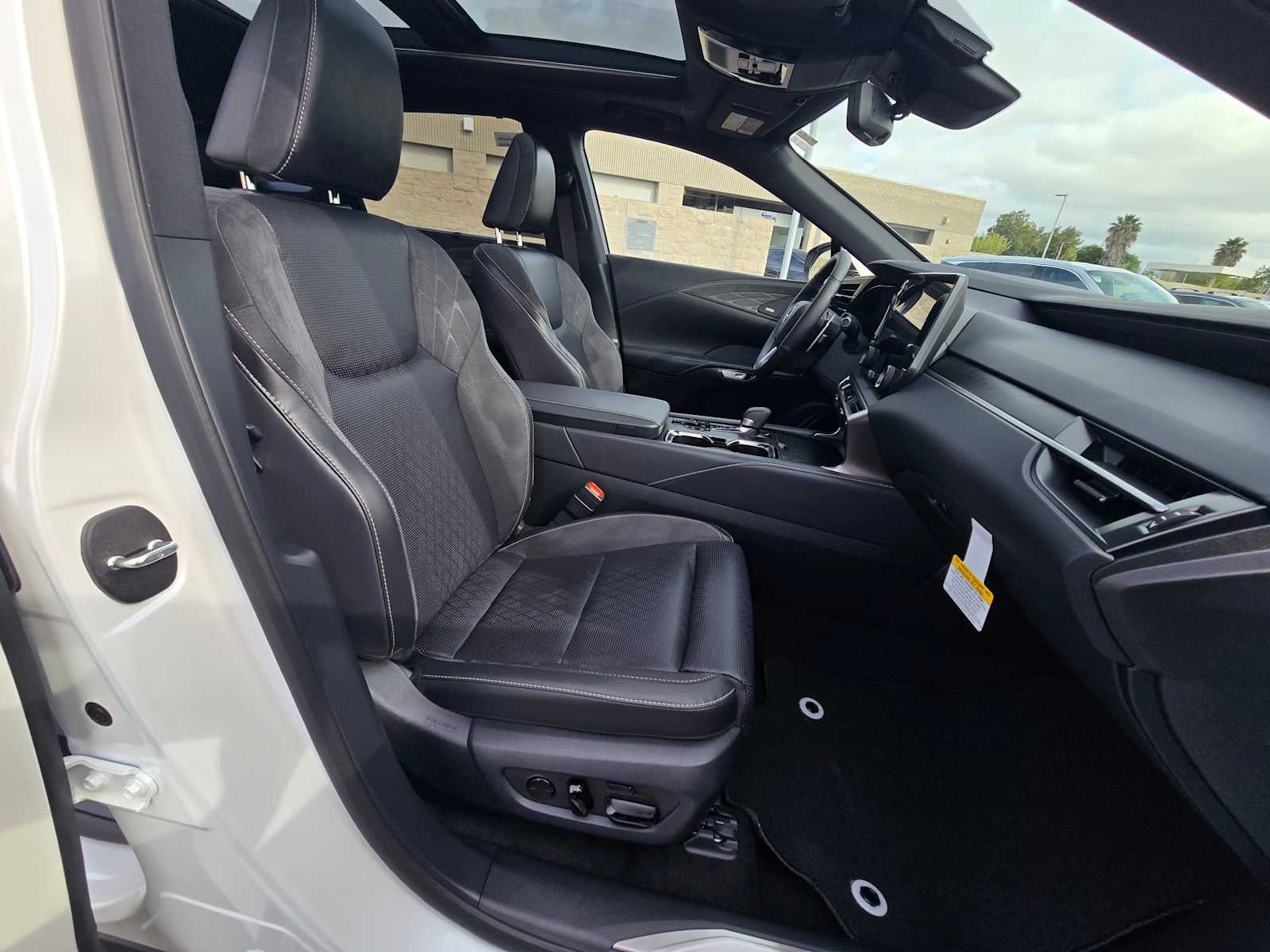 2026 Lexus RX 450h+ Luxury