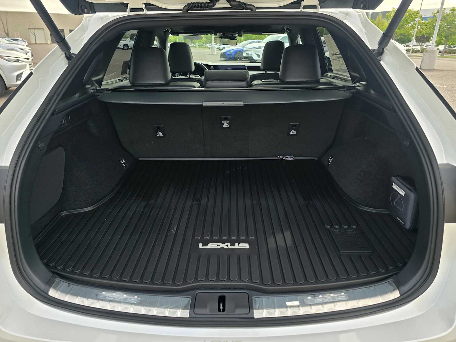 2026 Lexus RX 450h+ Luxury