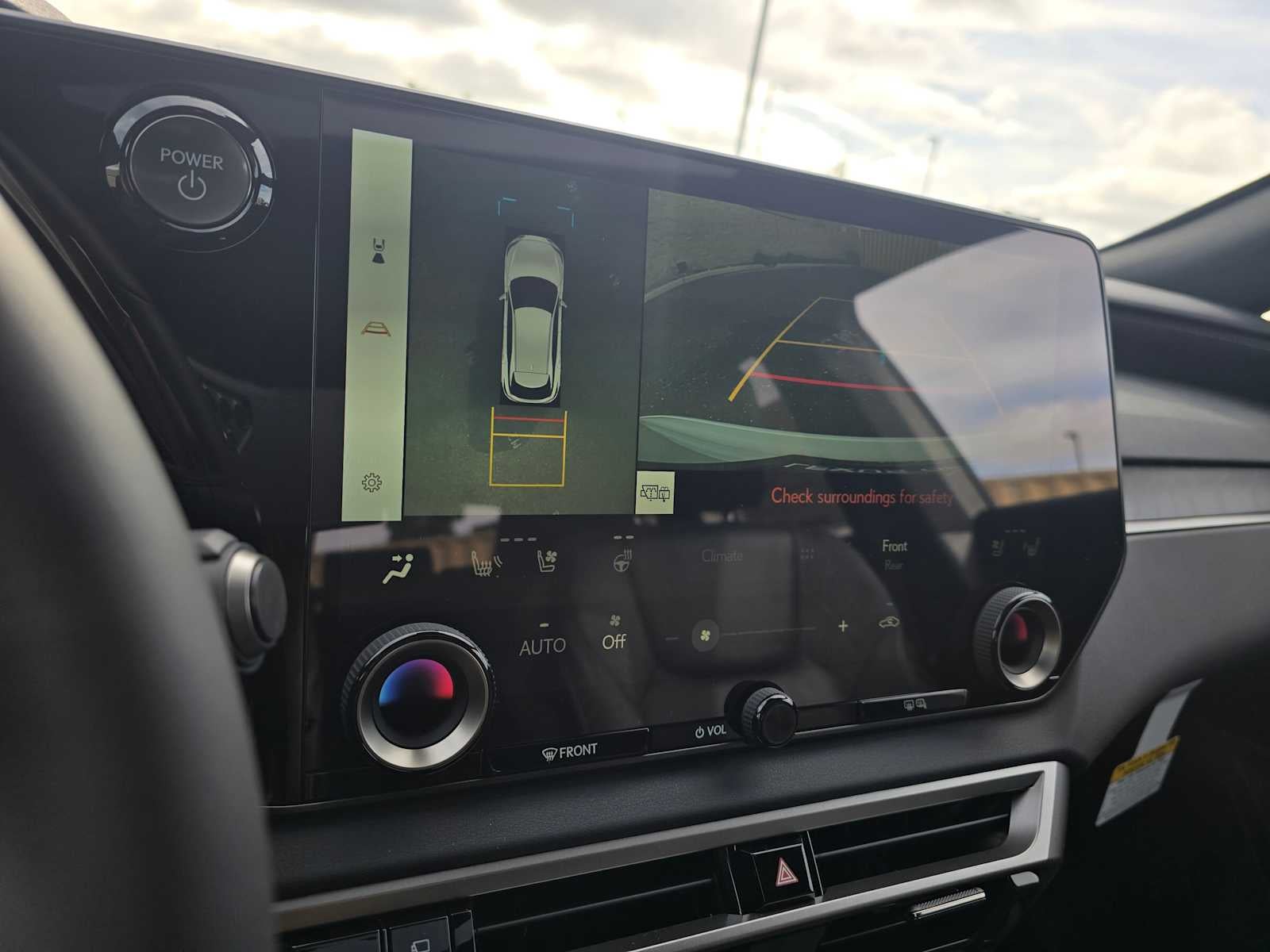 2026 Lexus RX 450h+ Luxury