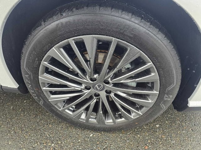 2026 Lexus RX 450h Luxury