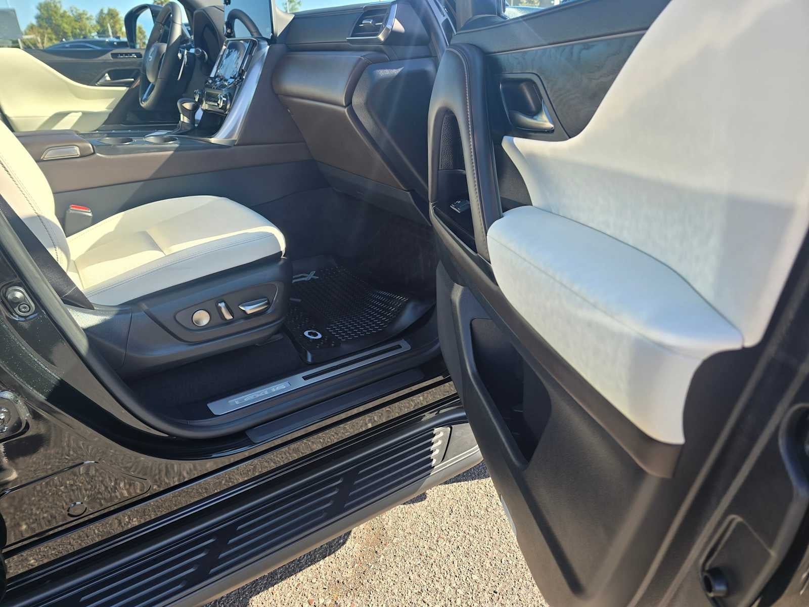 2026 Lexus LX 600 Luxury