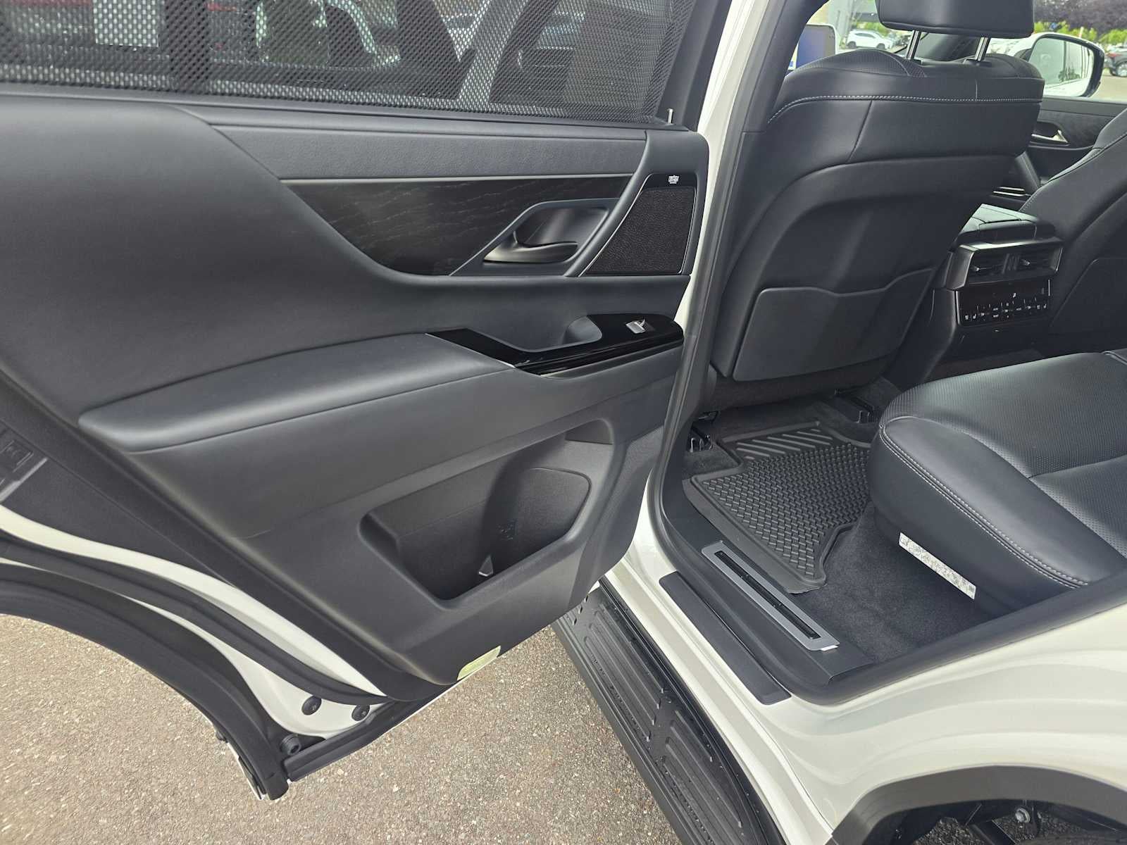 2026 Lexus LX 700h LUXURY