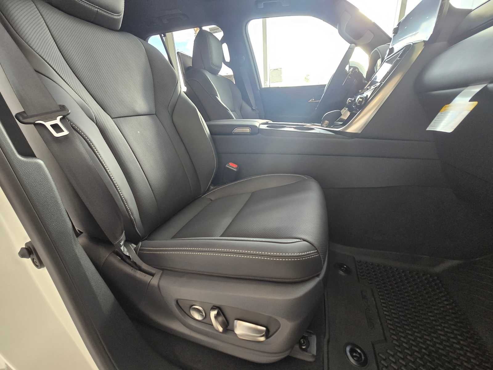 2026 Lexus LX 700h Luxury