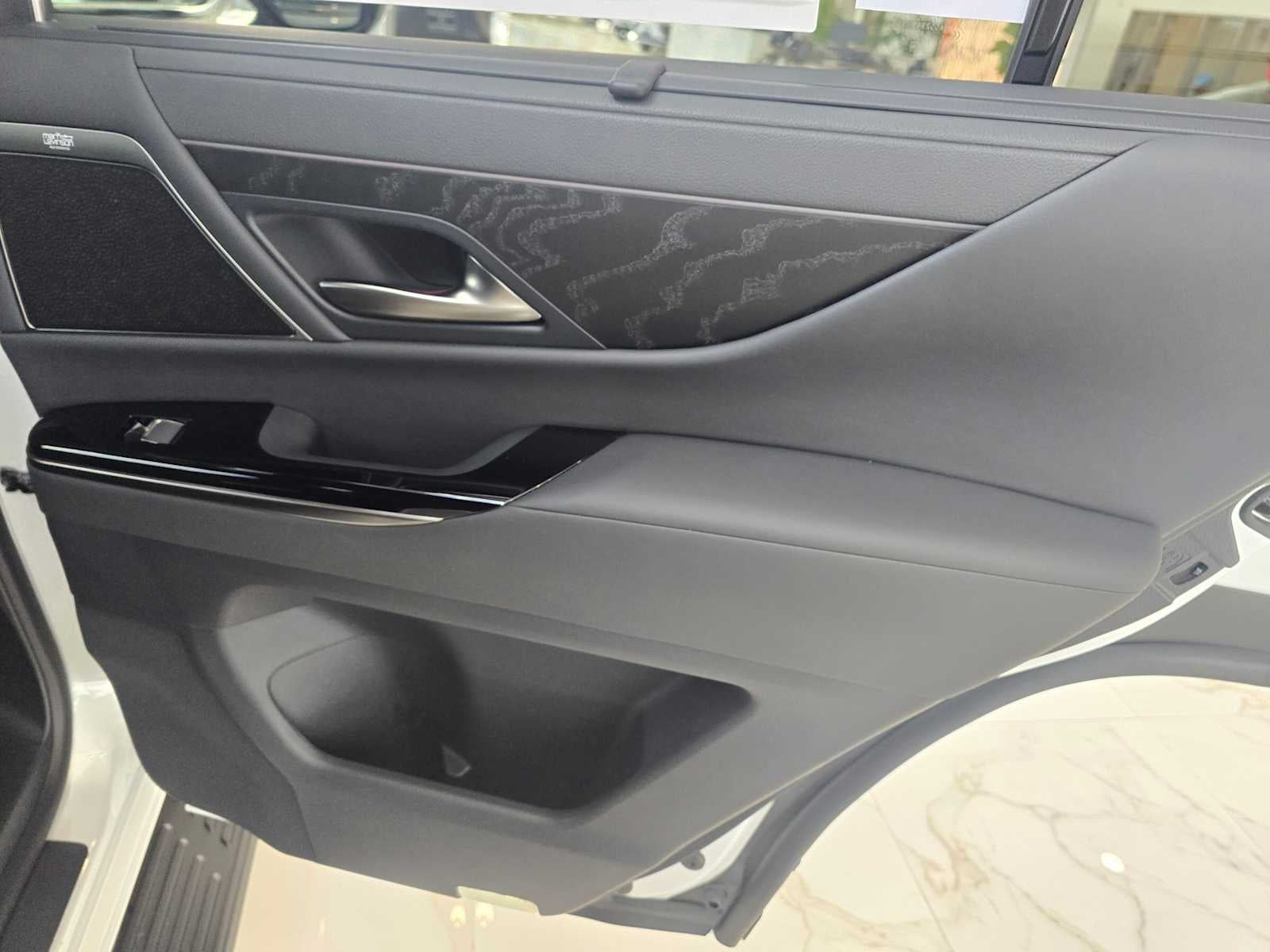 2026 Lexus LX 700h Luxury