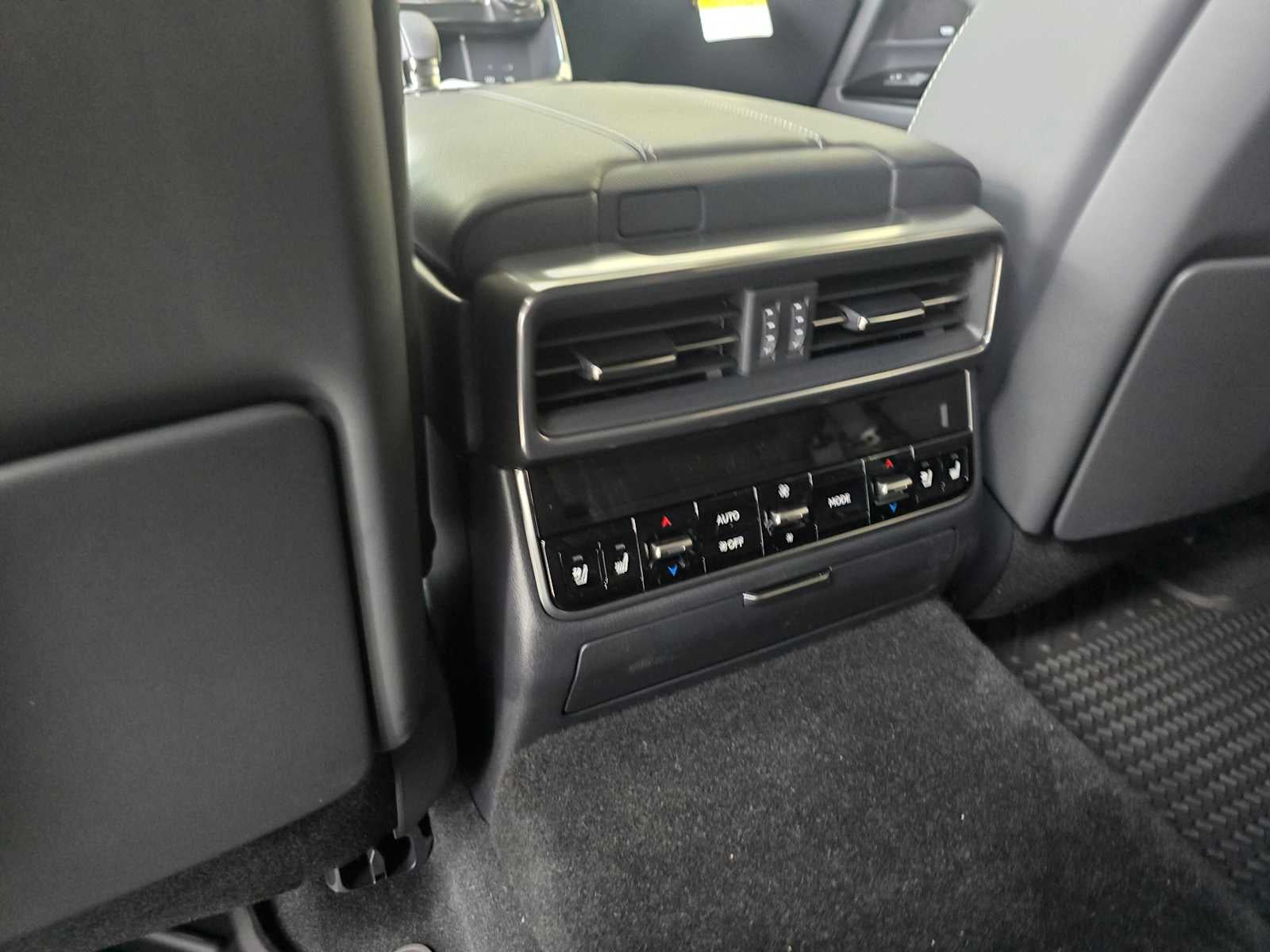 2026 Lexus LX 700h Luxury