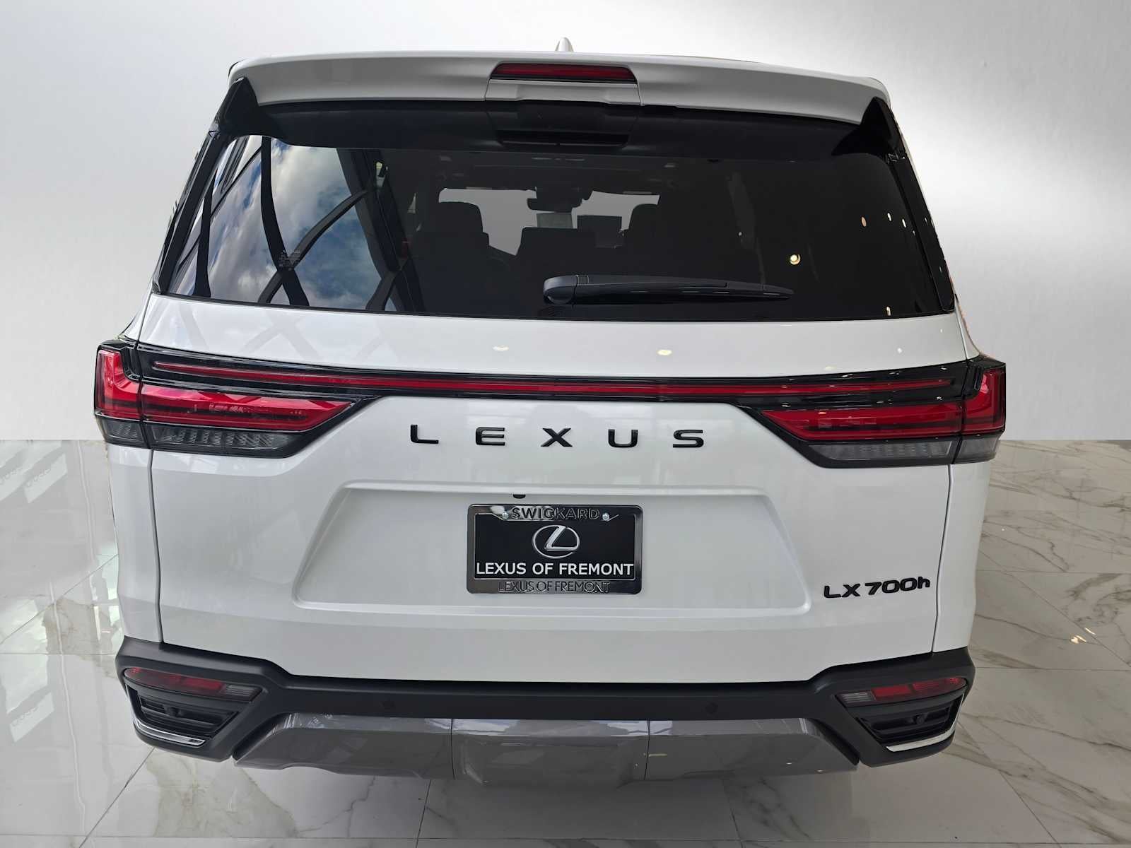 2026 Lexus LX 700h Luxury