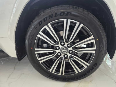 2026 Lexus LX 700h Luxury