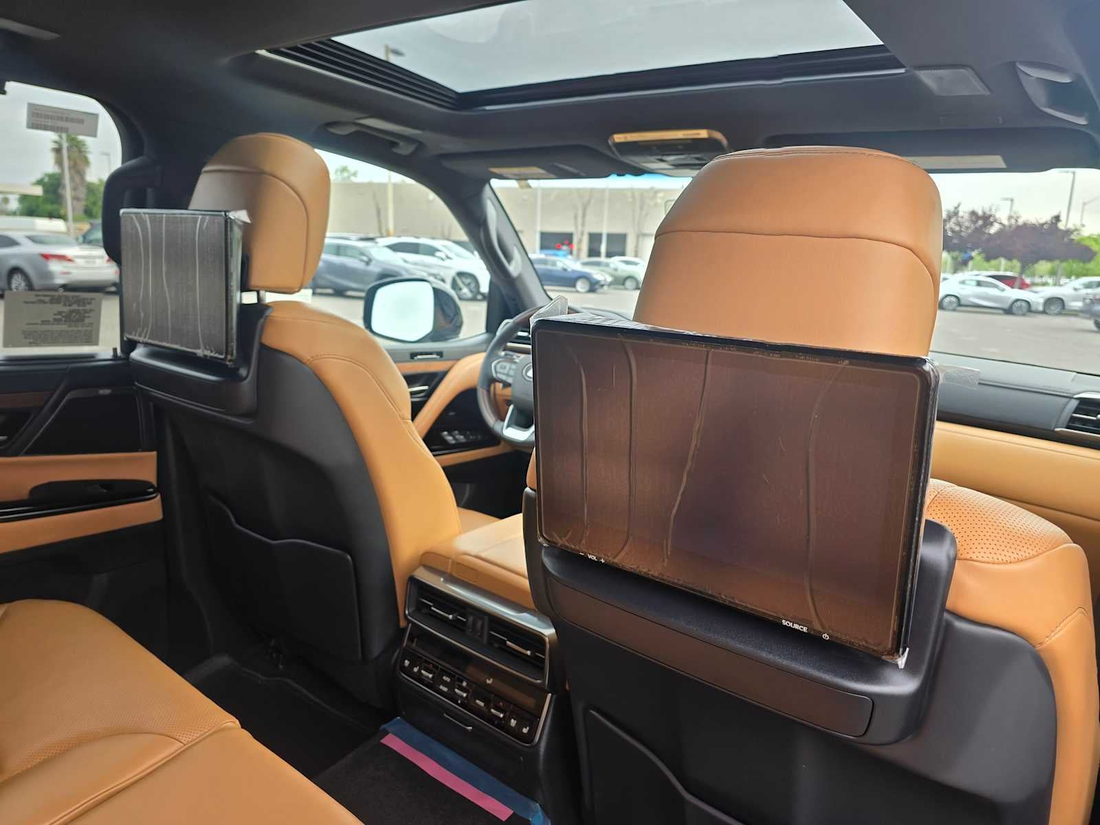 2026 Lexus LX 700h Luxury