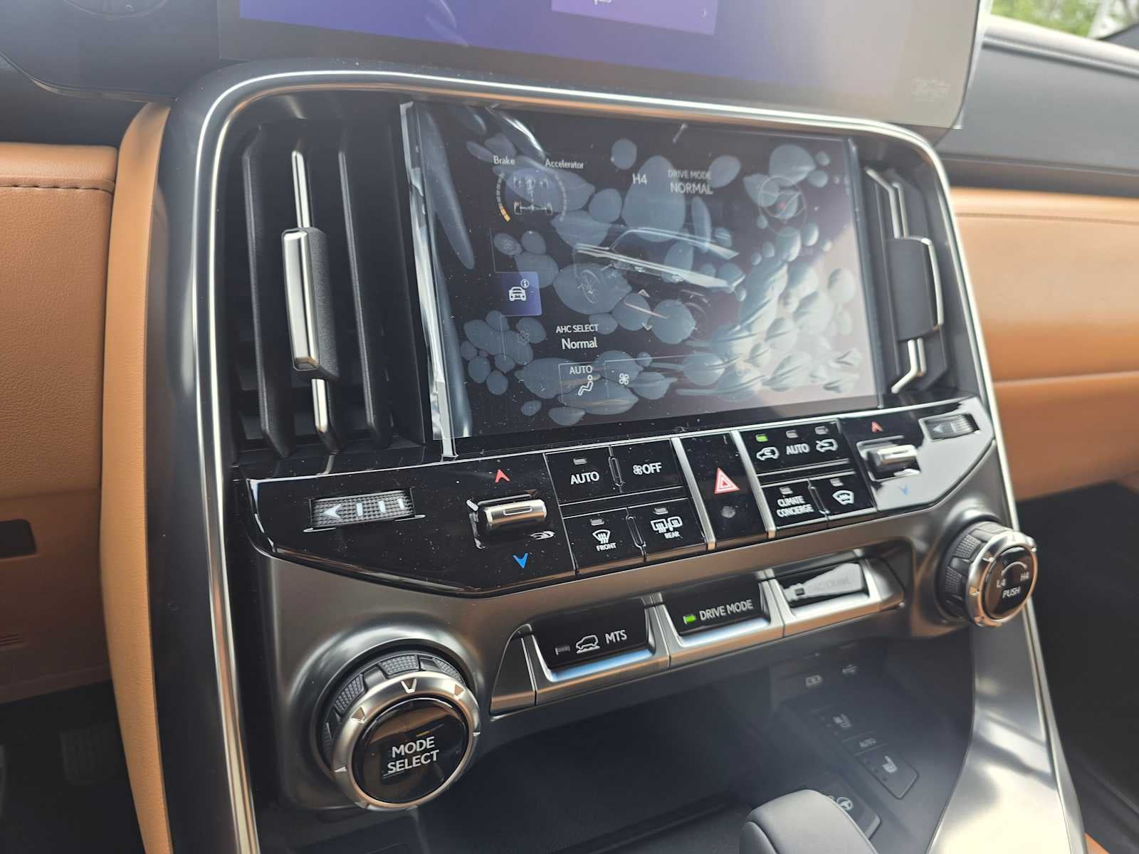 2026 Lexus LX 700h Luxury