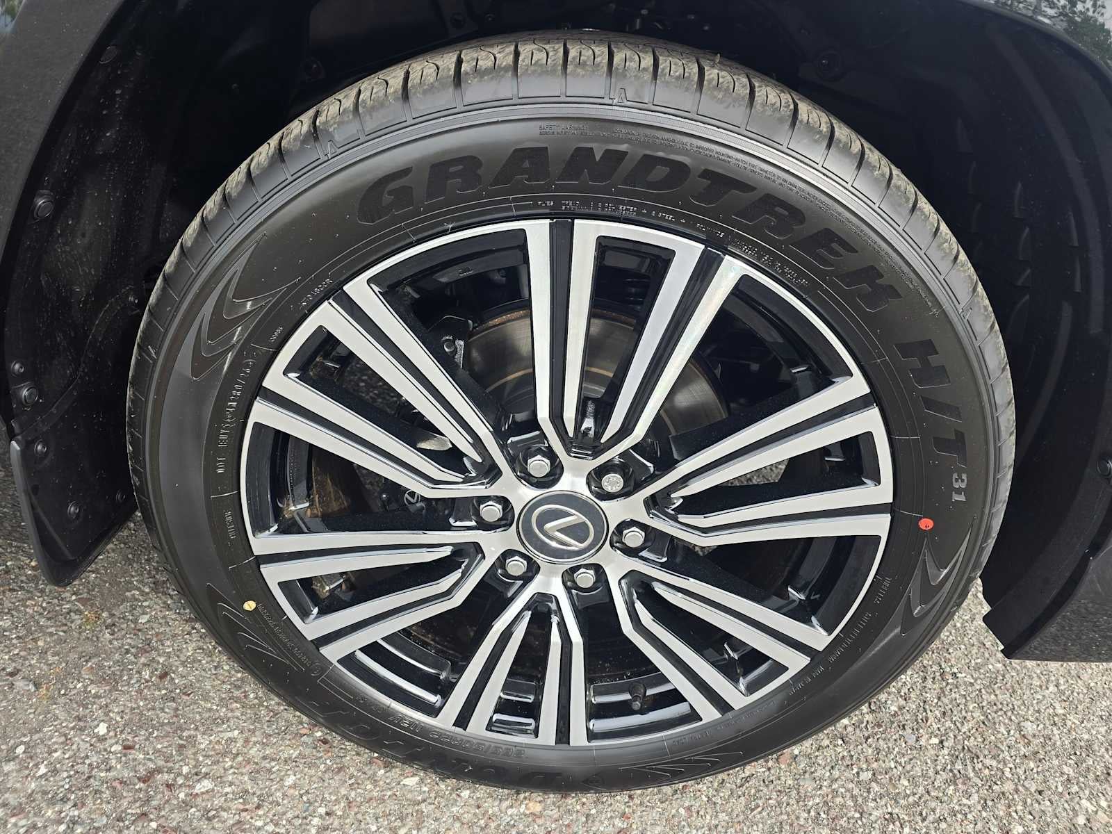 2026 Lexus LX 700h Luxury