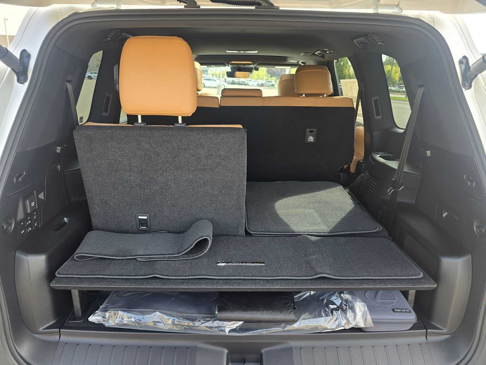 2026 Lexus LX 700h LUXURY