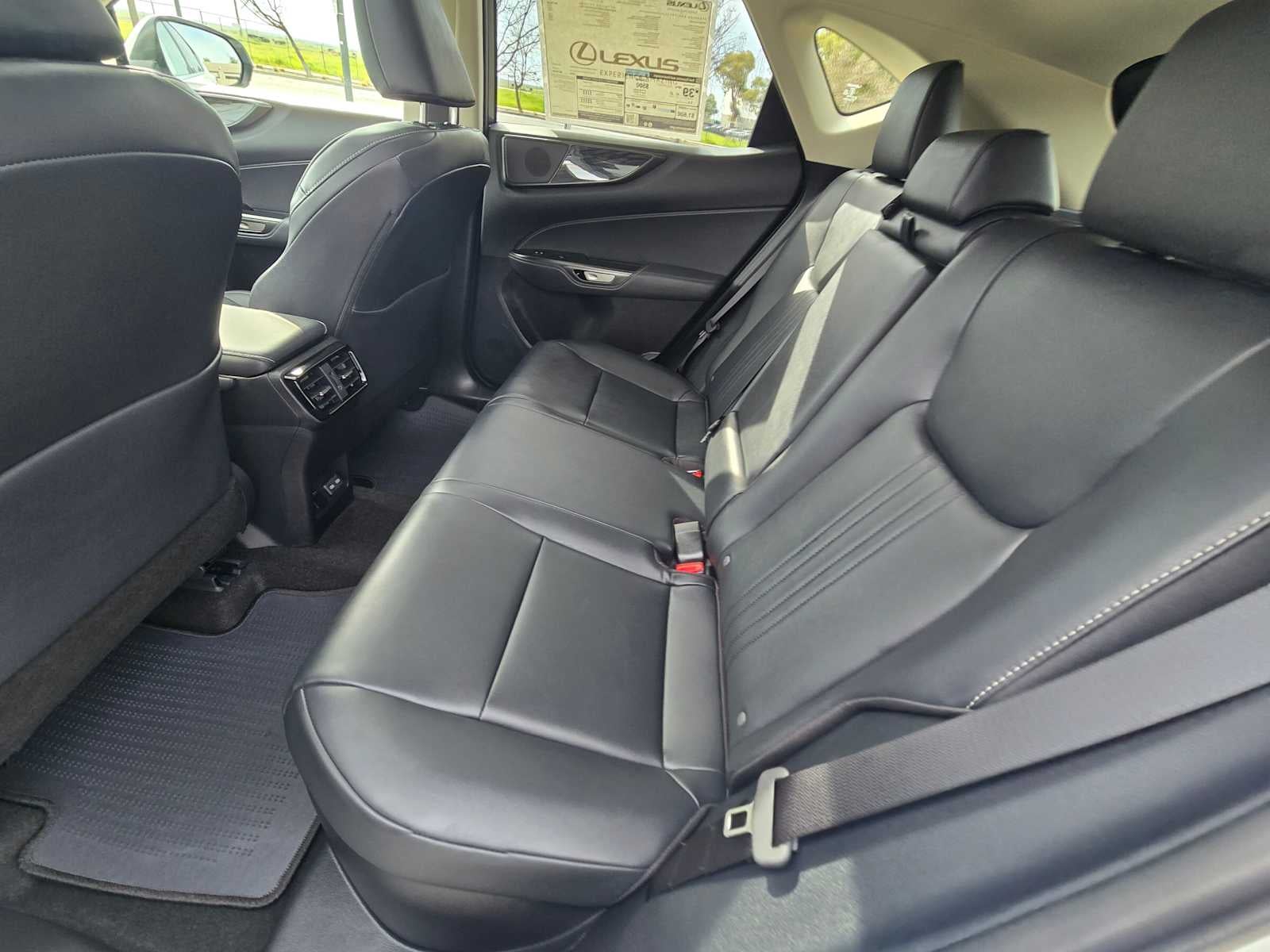 2026 Lexus NX 350h PREMIUM