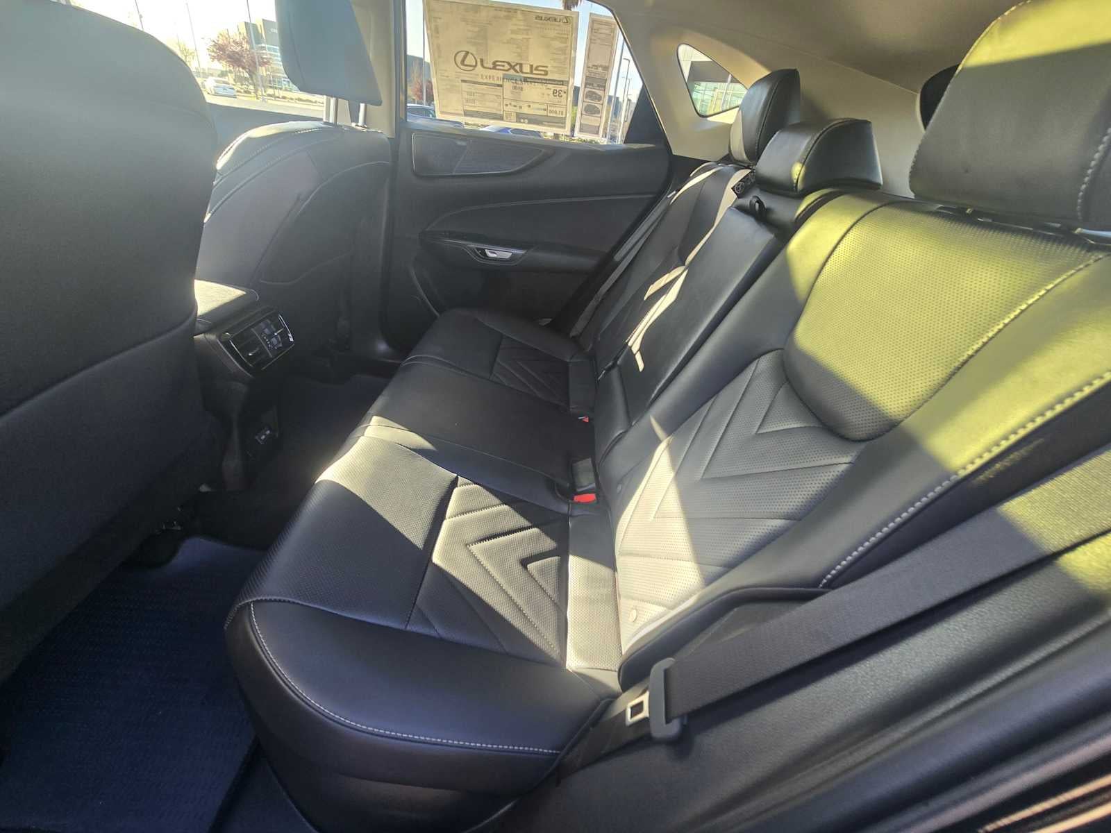 2026 Lexus NX 350h Luxury