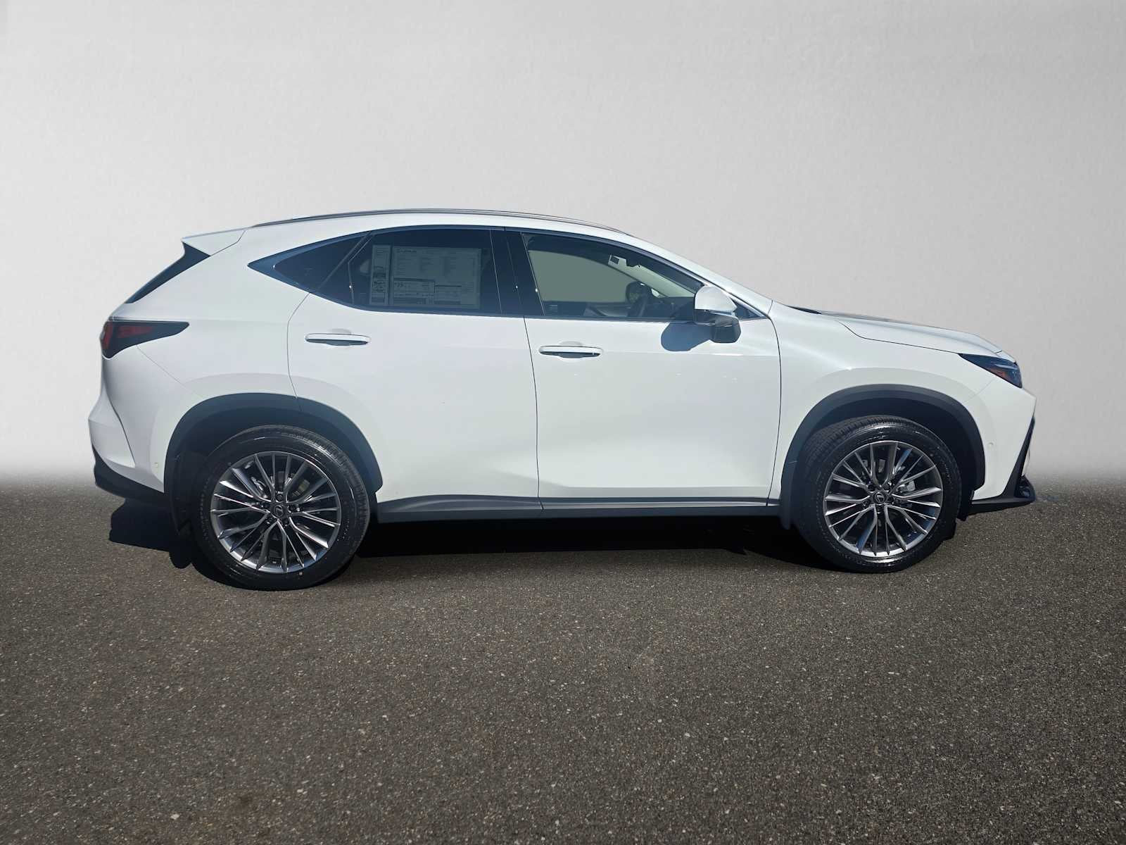 2026 Lexus NX 350h Luxury