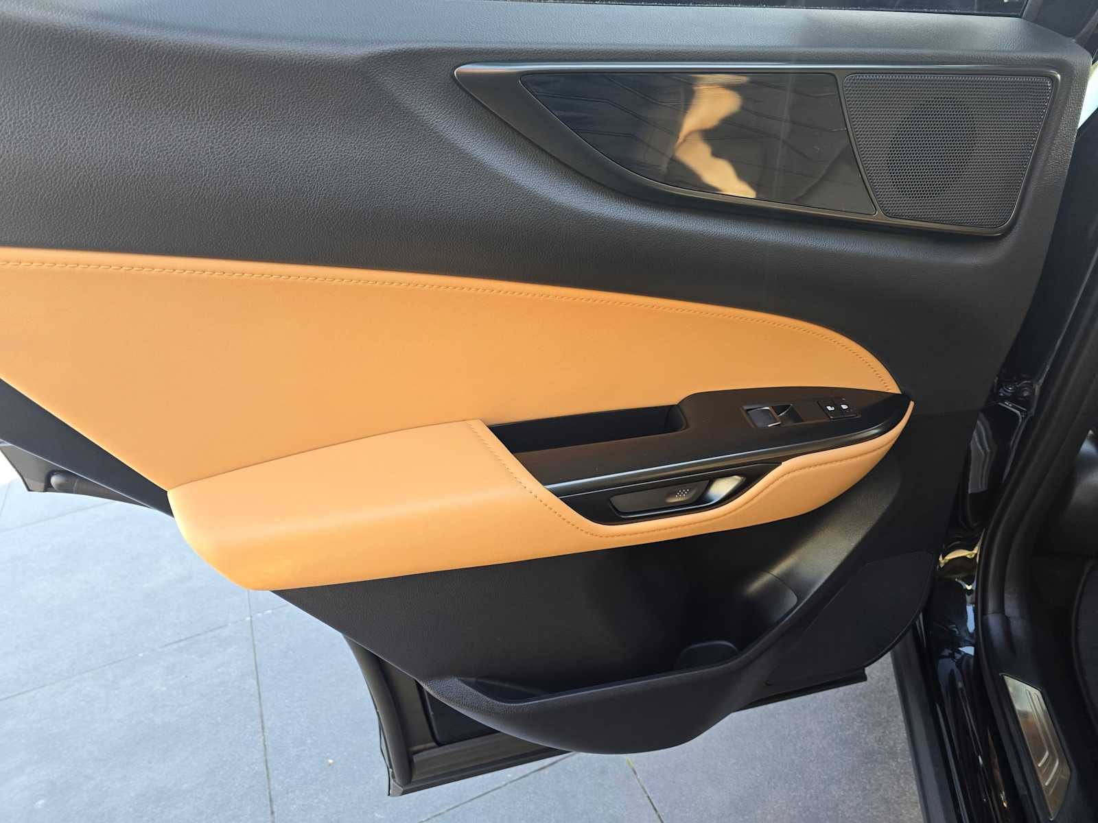 2026 Lexus NX 450h PREMIUM PLUS AWD