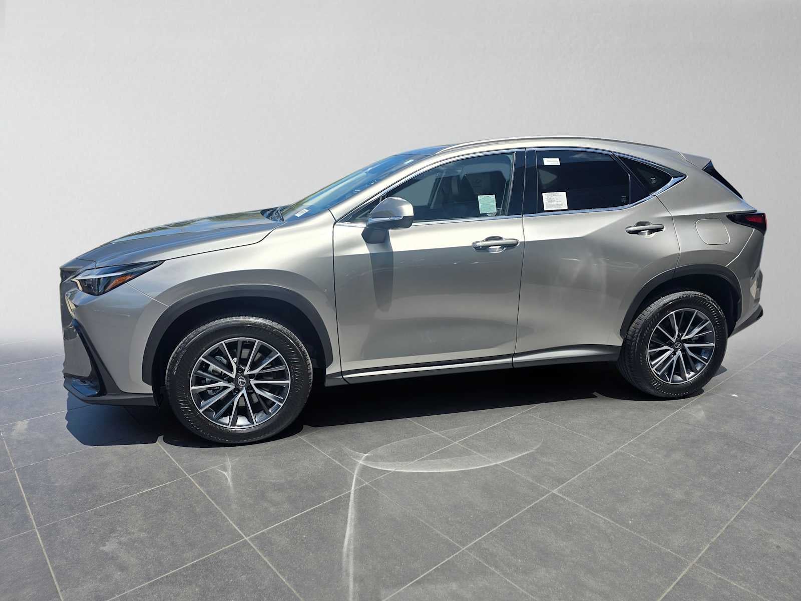 2026 Lexus NX 450h+ Premium