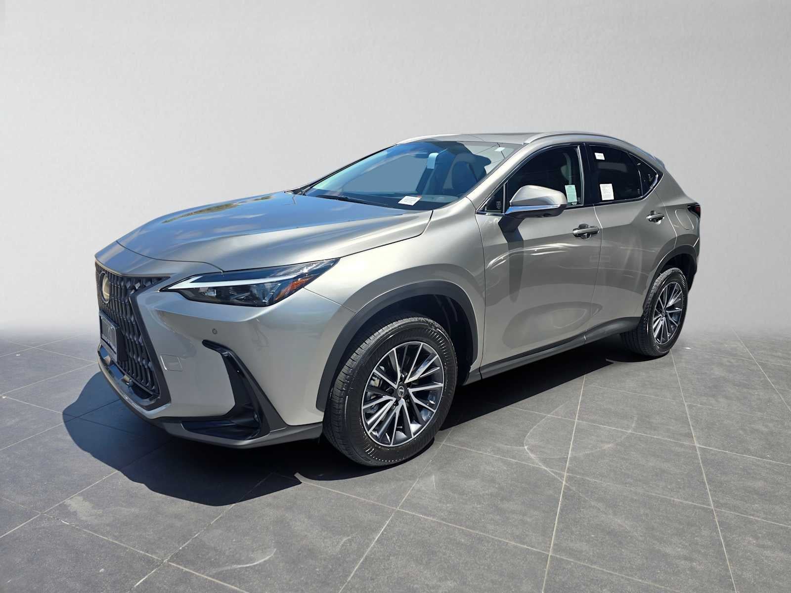 2026 Lexus NX 450h+ Premium