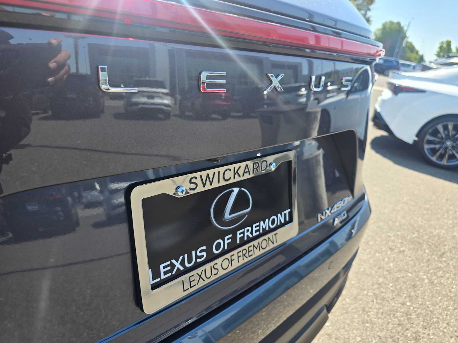 2026 Lexus NX 450h+ Luxury