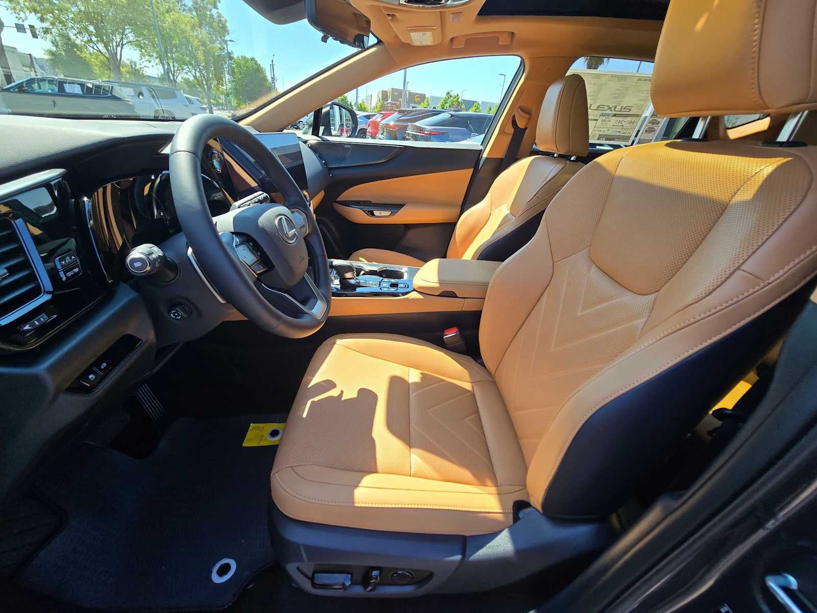 2026 Lexus NX 450h+ Luxury