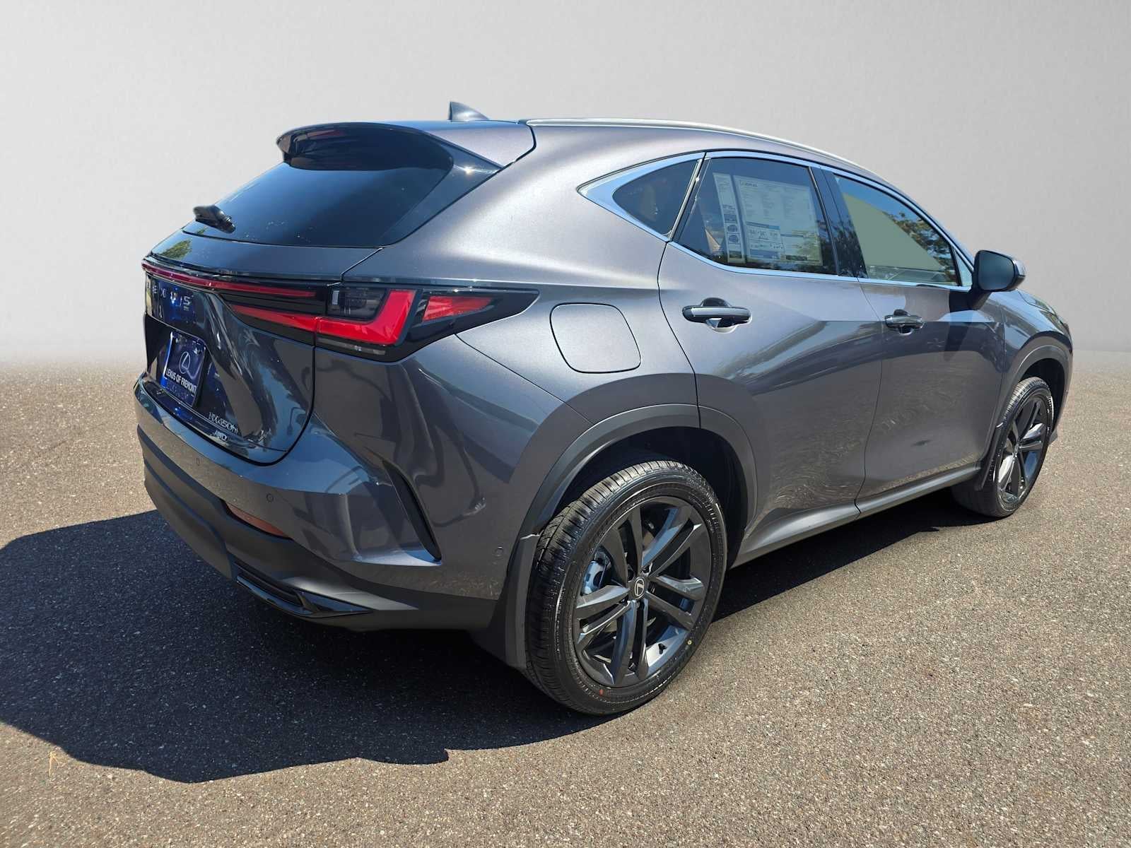2026 Lexus NX 450h+ Luxury