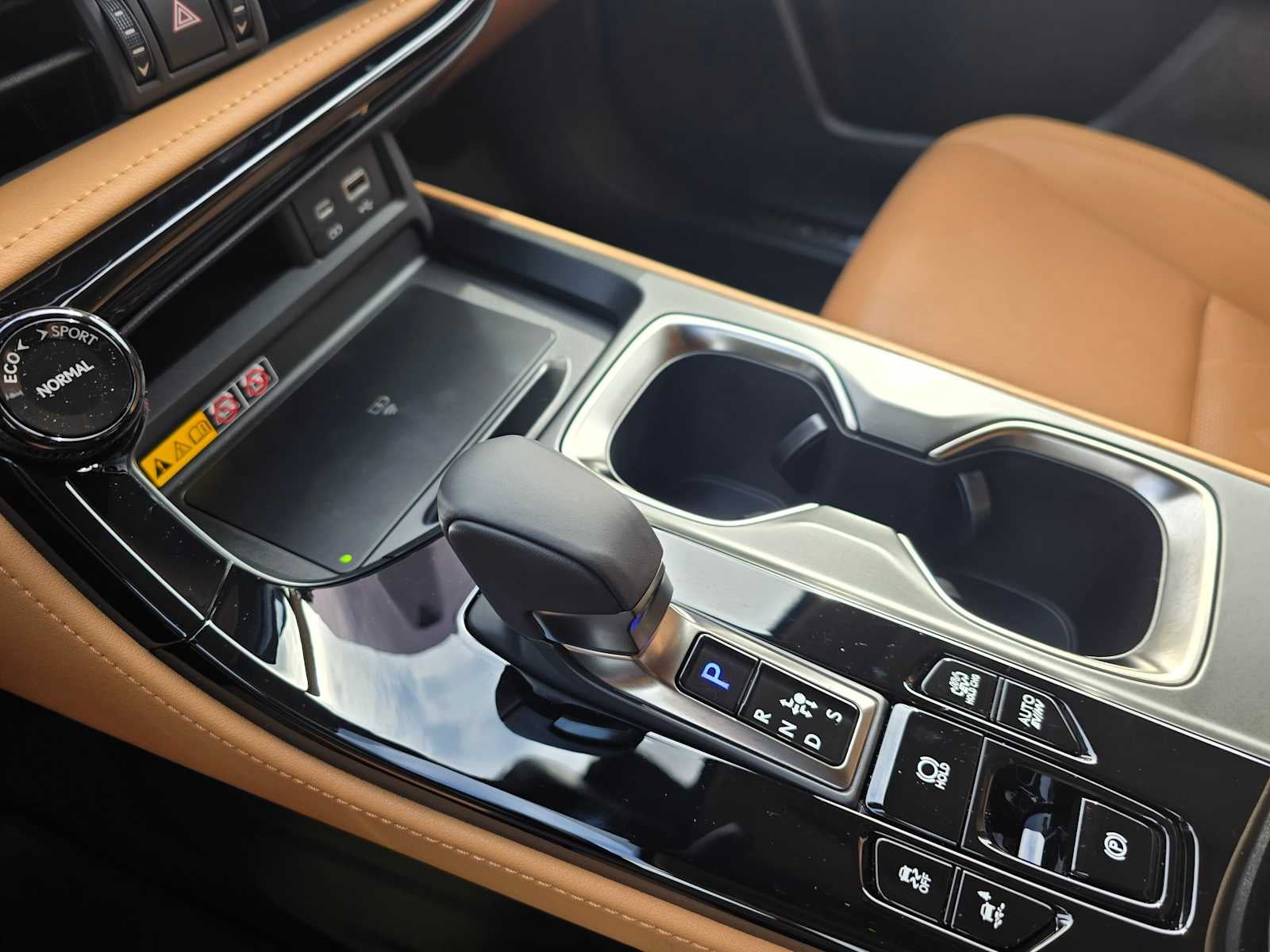 2026 Lexus NX 450h+ Premium