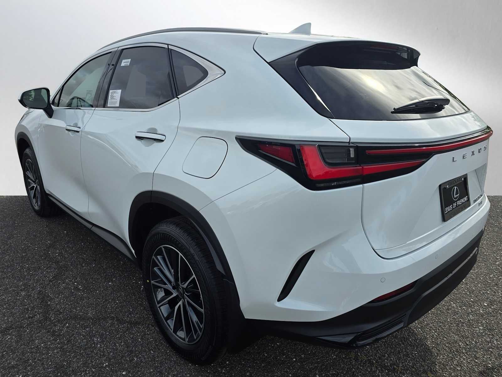 2026 Lexus NX 450h+ Premium