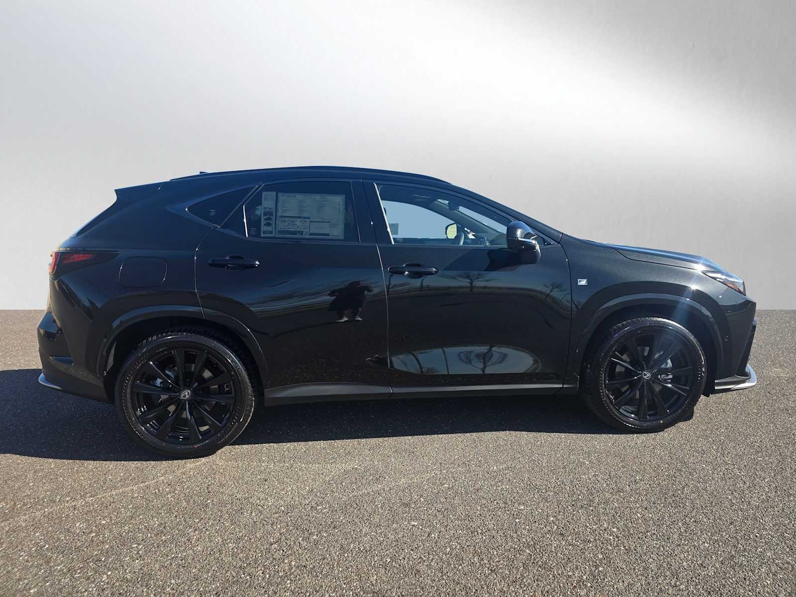 2026 Lexus NX 450h+ F SPORT Handling