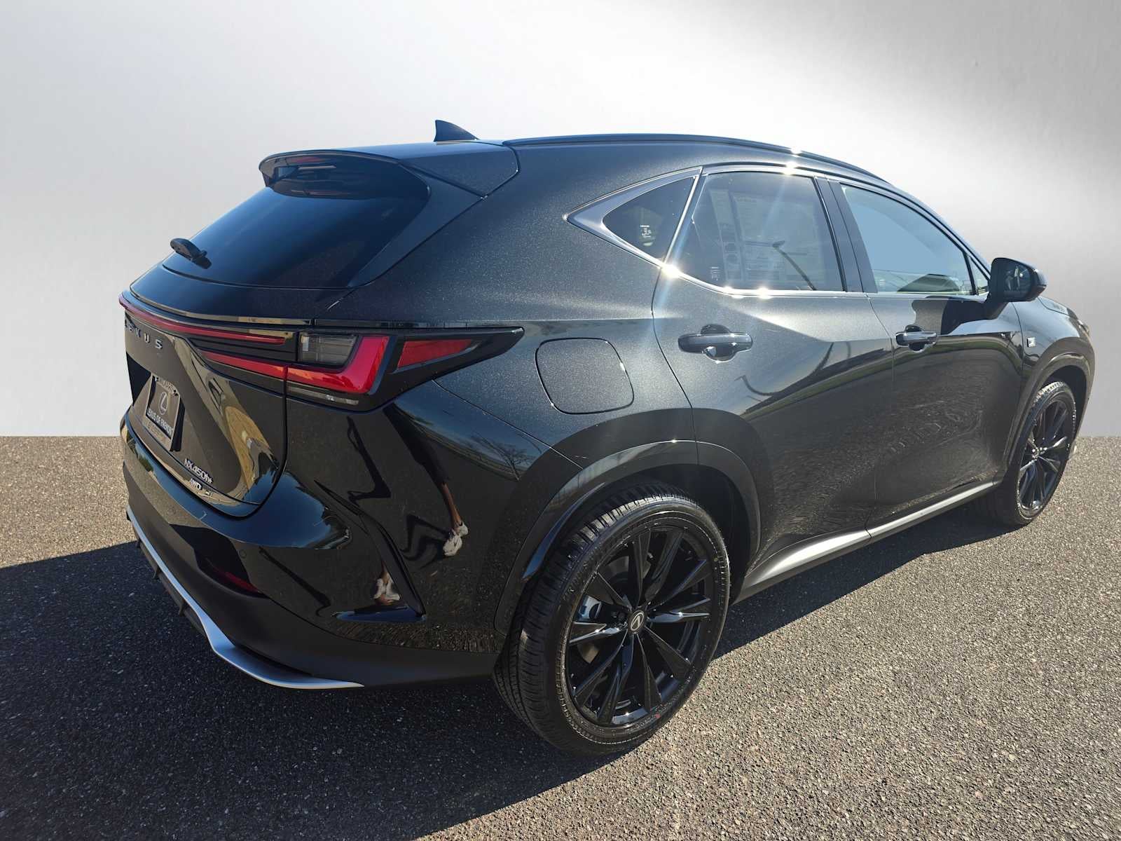 2026 Lexus NX 450h+ F SPORT Handling