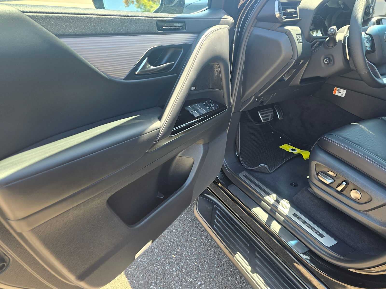 2026 Lexus LX 700h F SPORT HANDLING