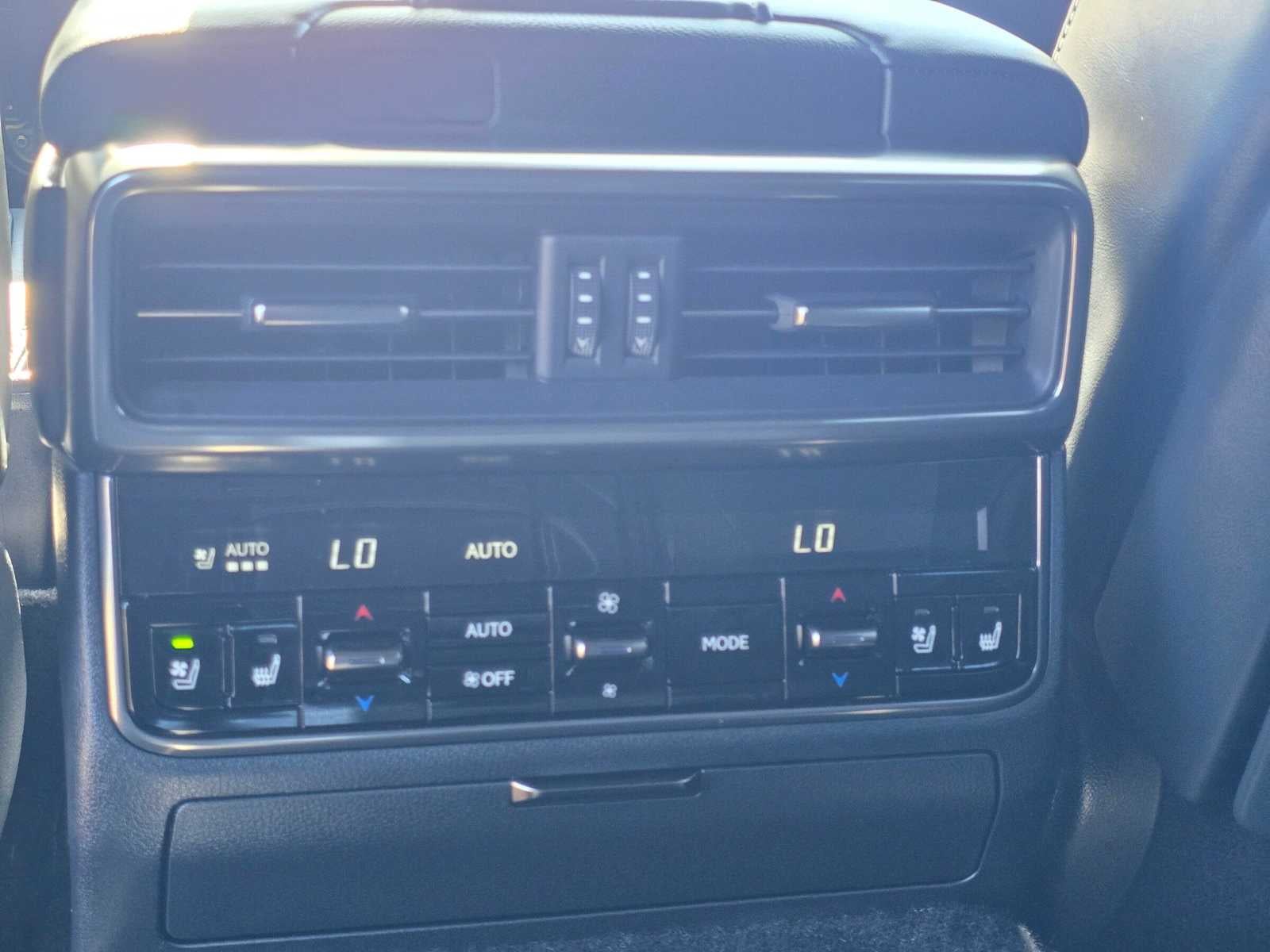 2026 Lexus LX 700h F SPORT HANDLING