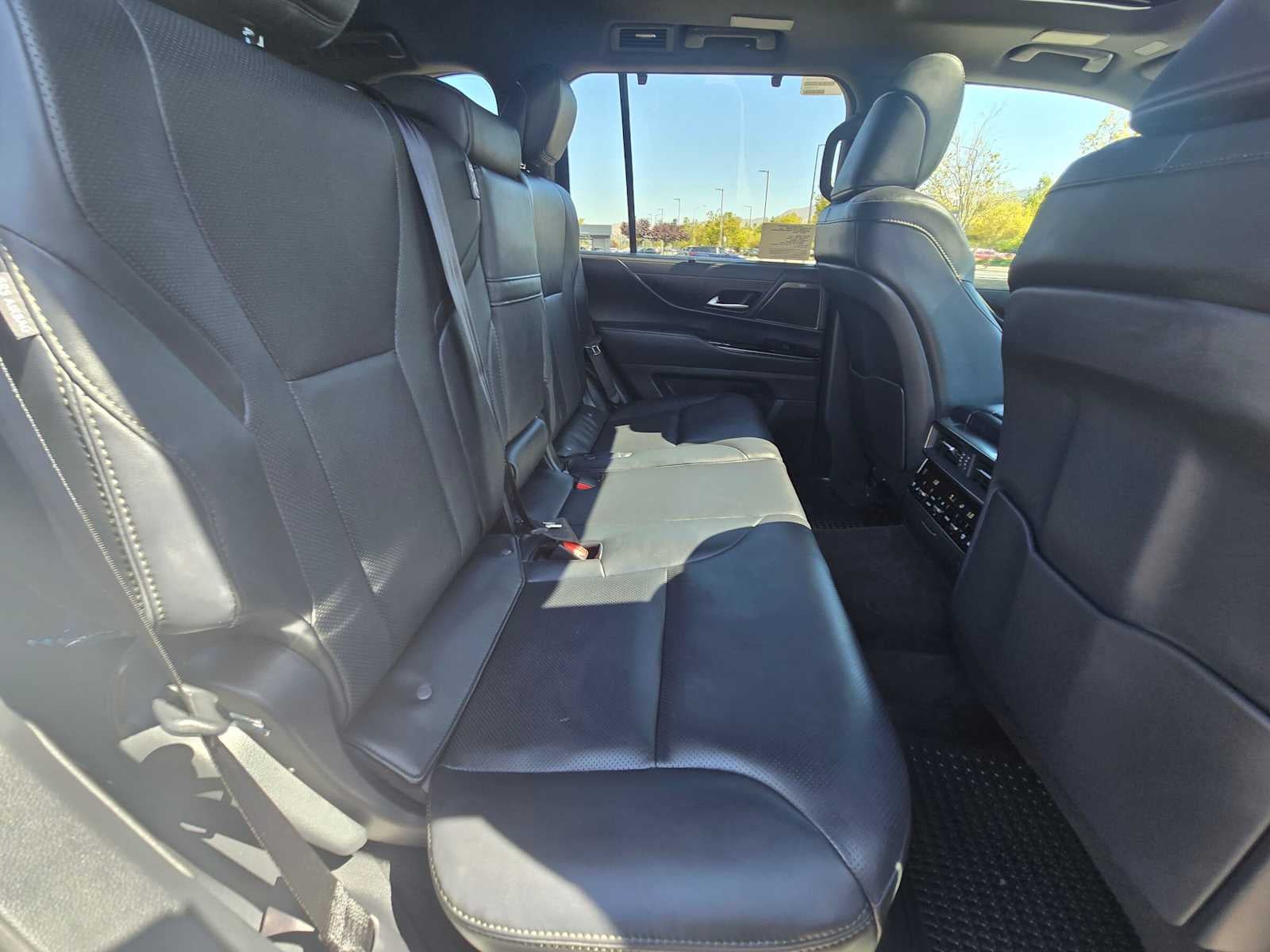 2026 Lexus LX 700h OVERTRAIL