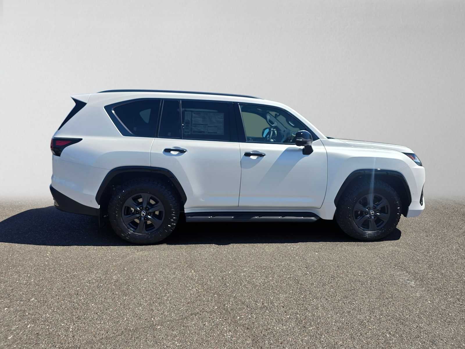 2026 Lexus LX 700h OVERTRAIL
