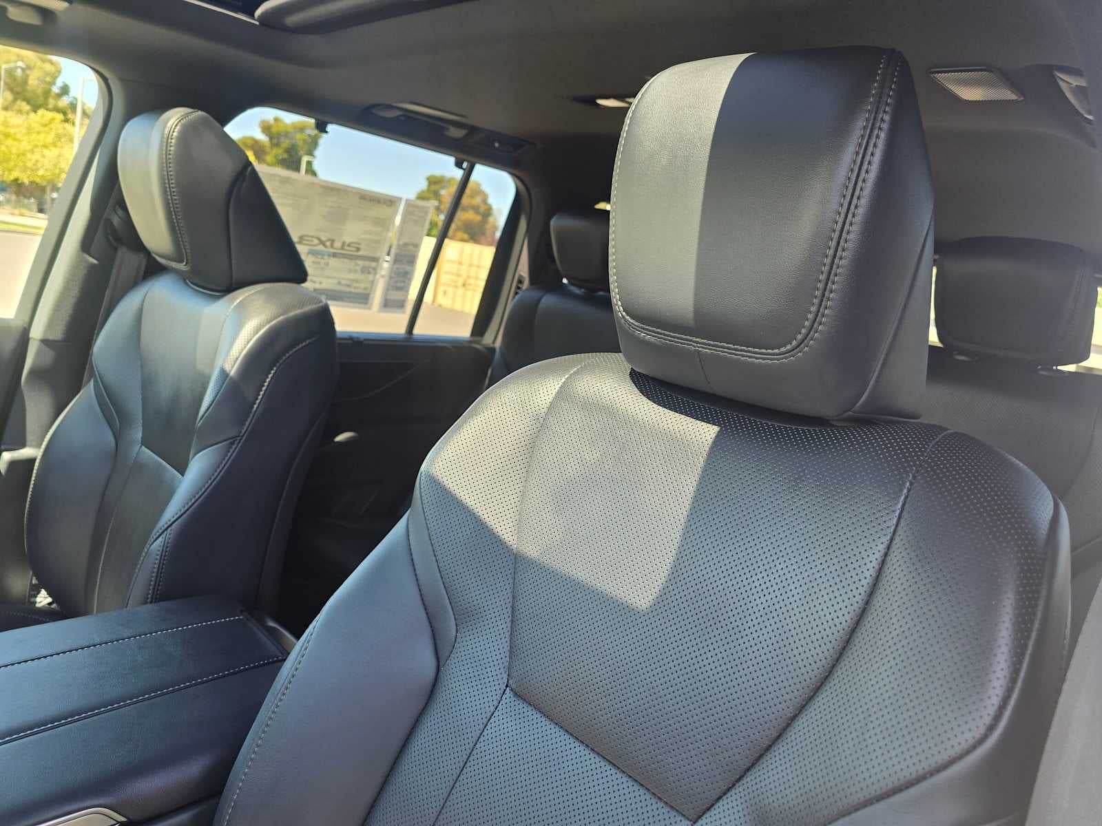 2026 Lexus LX 700h OVERTRAIL
