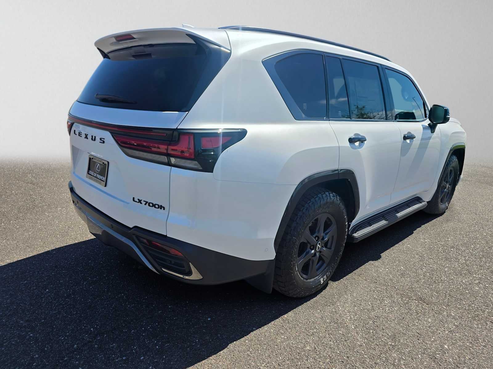 2026 Lexus LX 700h OVERTRAIL