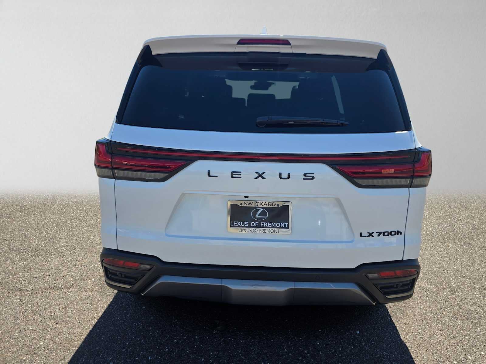 2026 Lexus LX 700h OVERTRAIL
