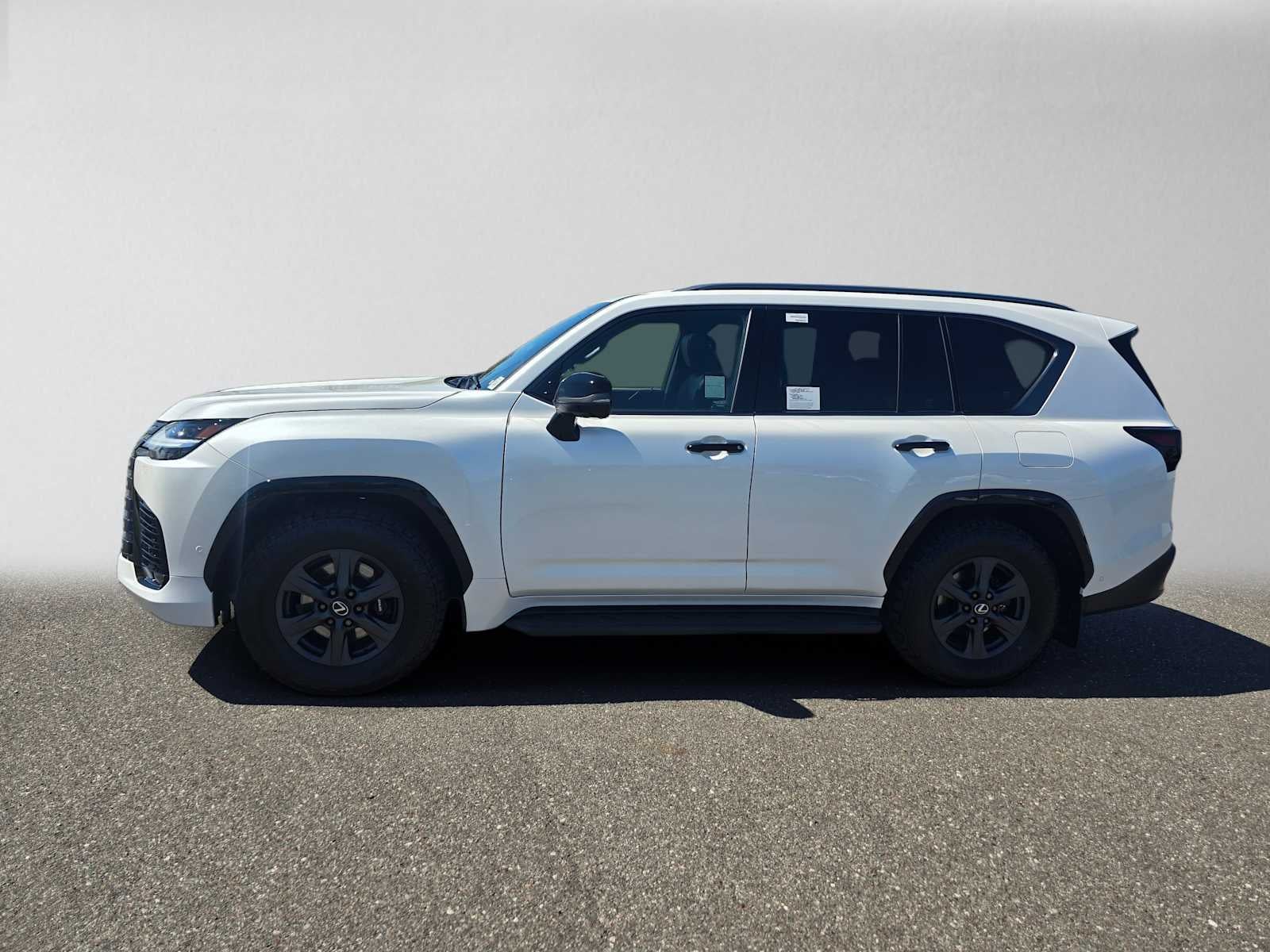 2026 Lexus LX 700h OVERTRAIL