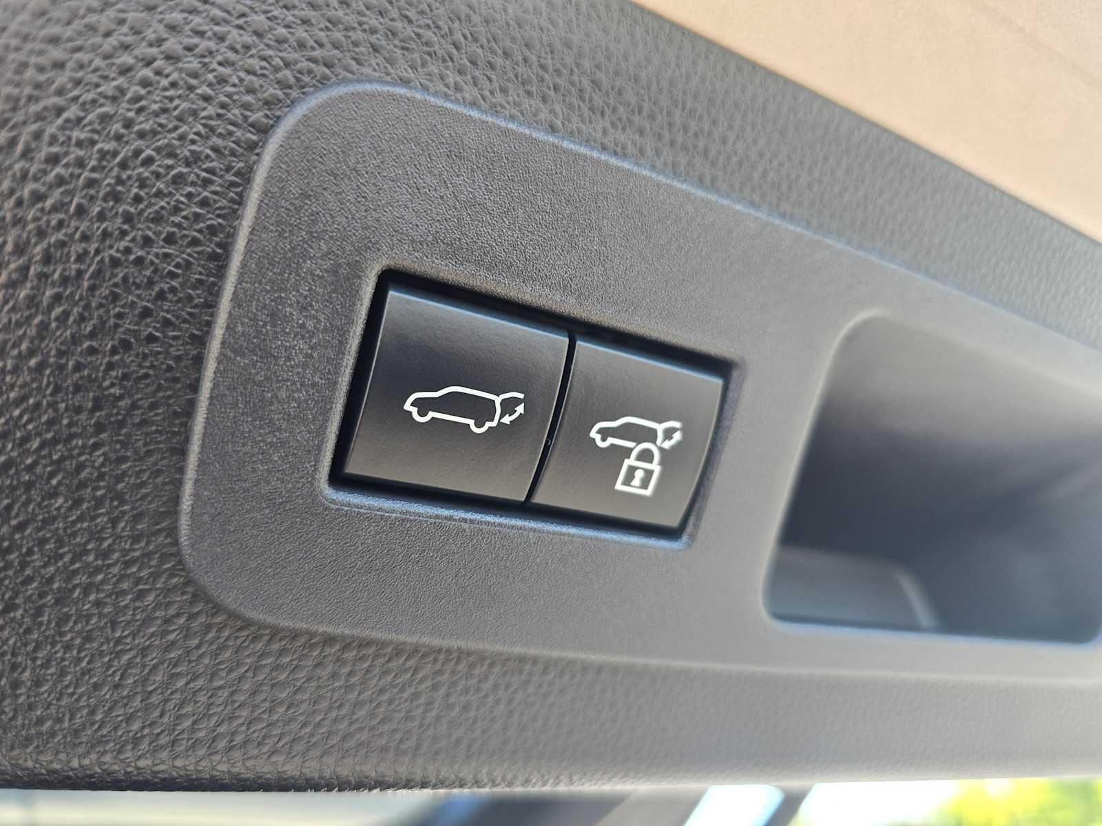 2025 Lexus LX Overtrail