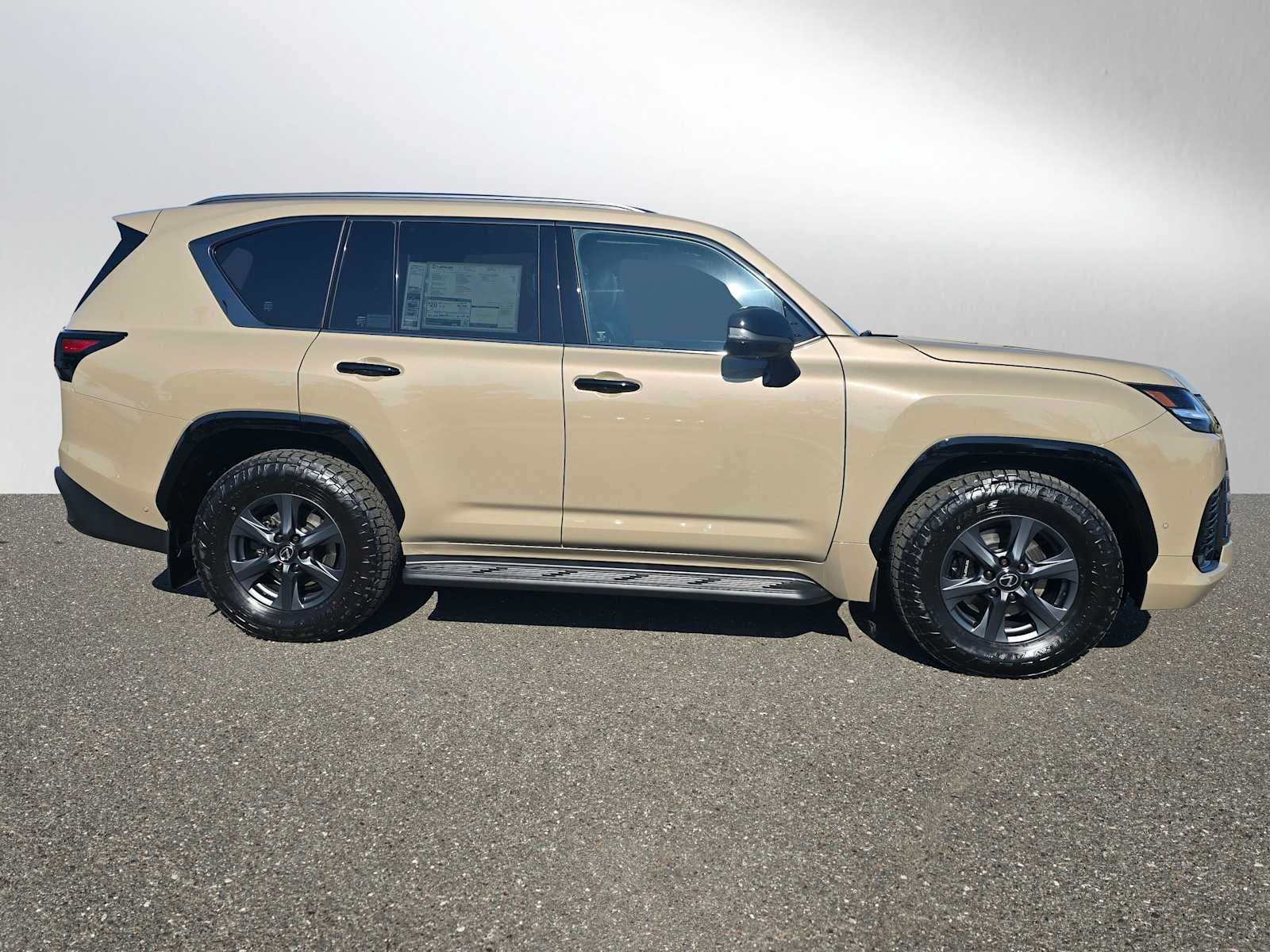 2025 Lexus LX Overtrail