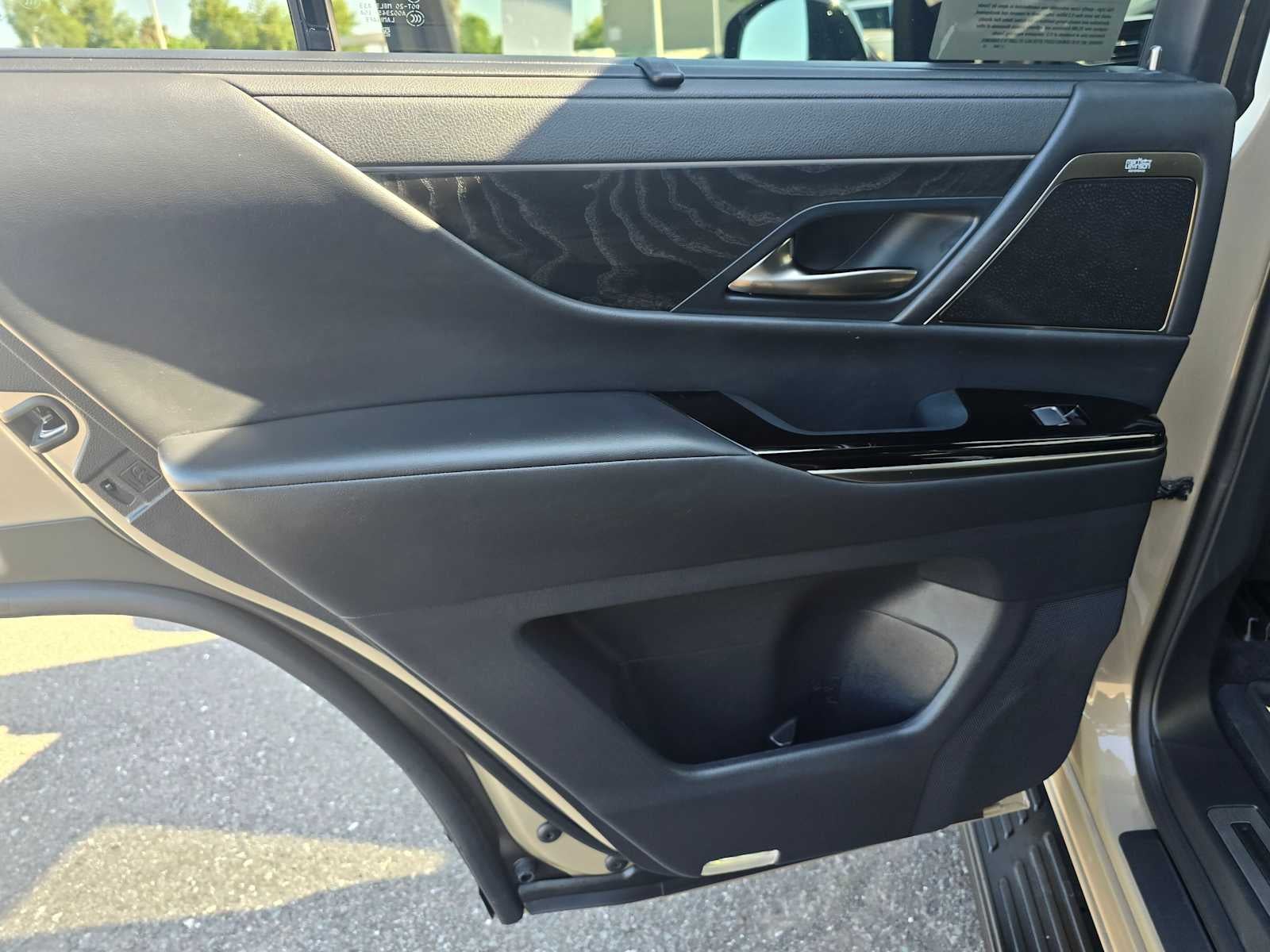 2025 Lexus LX Overtrail