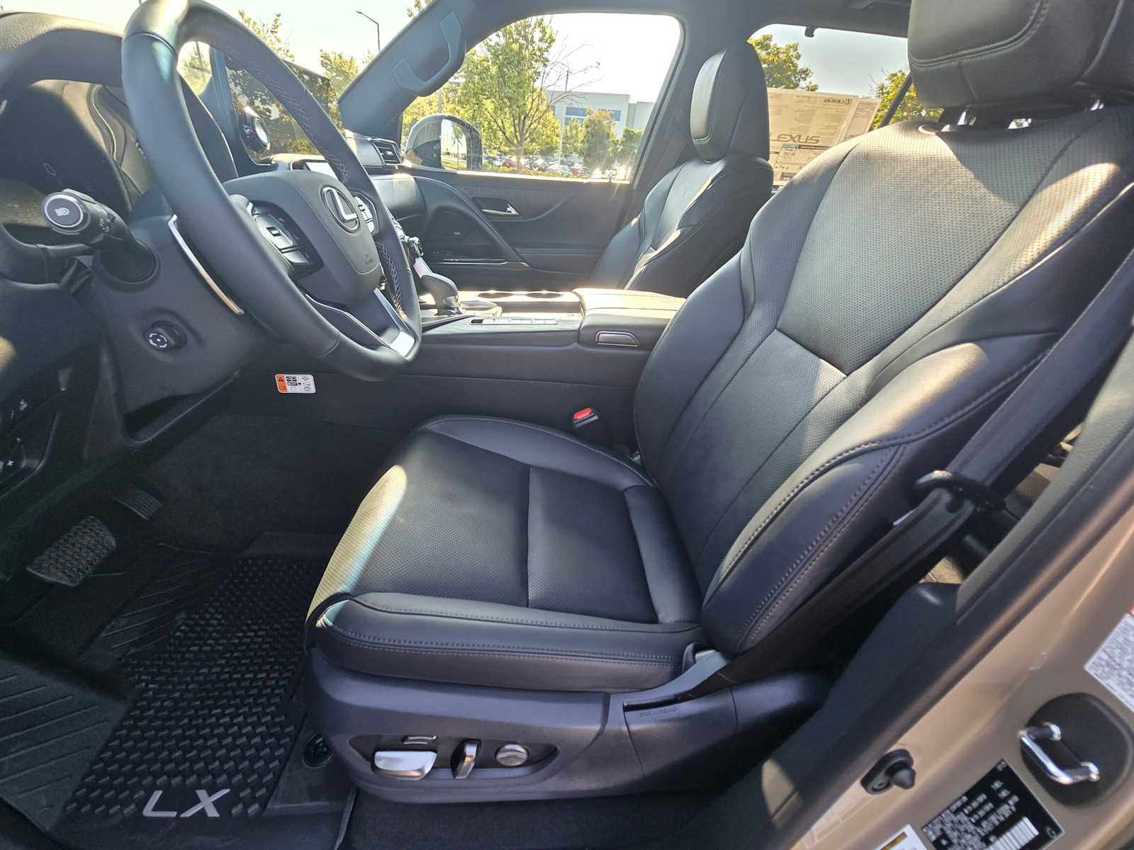 2025 Lexus LX Overtrail