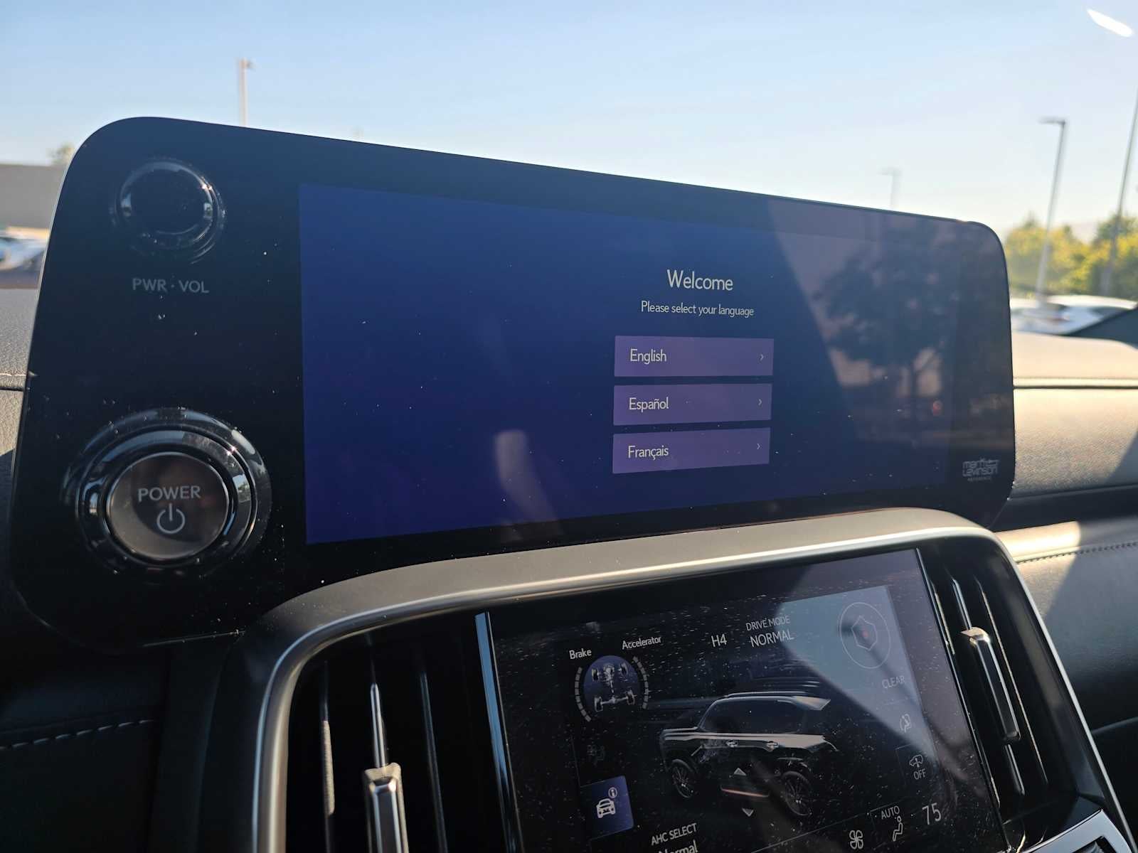 2025 Lexus LX Overtrail