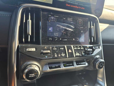 2025 Lexus LX Overtrail